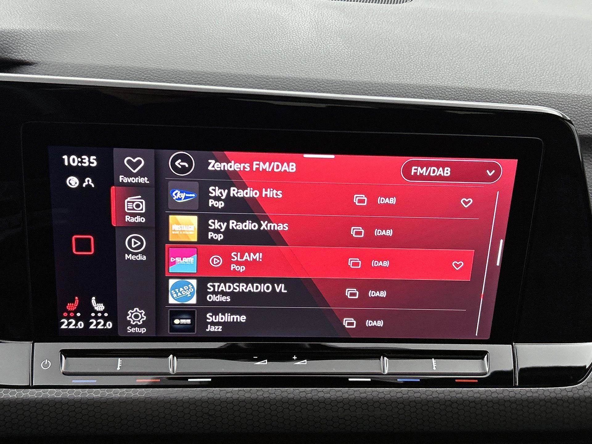 Volkswagen-Golf-image-6