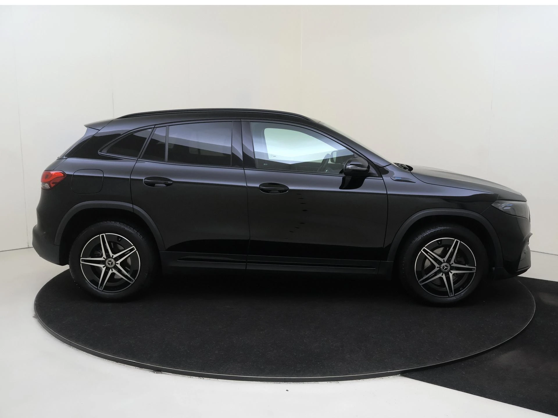 Mercedes-Benz EQA 250 Business Solution AMG 67 kWh