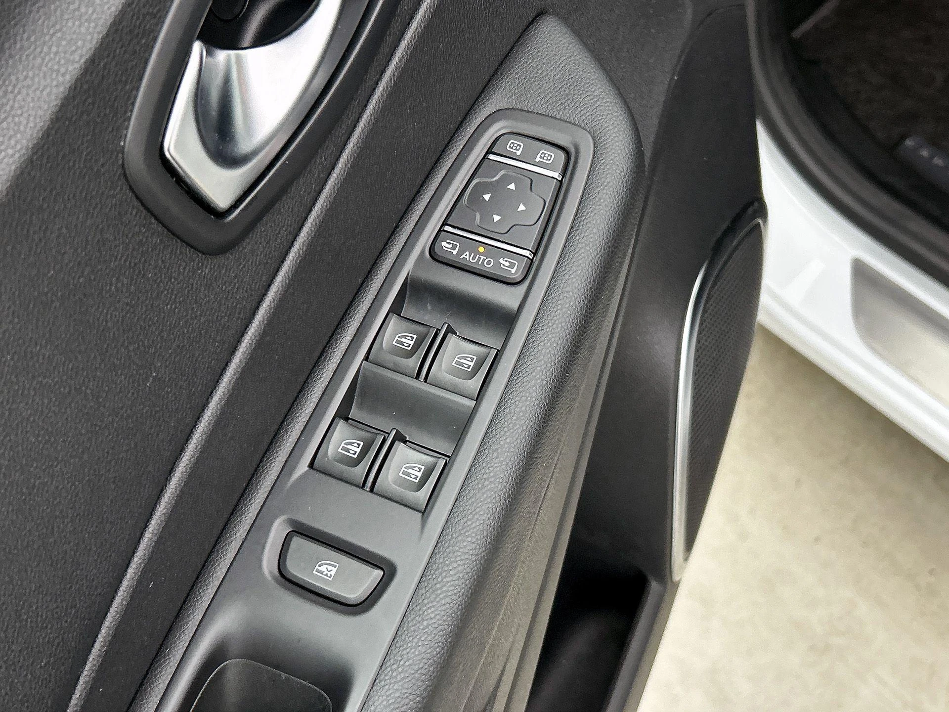 Renault-Captur-image-27