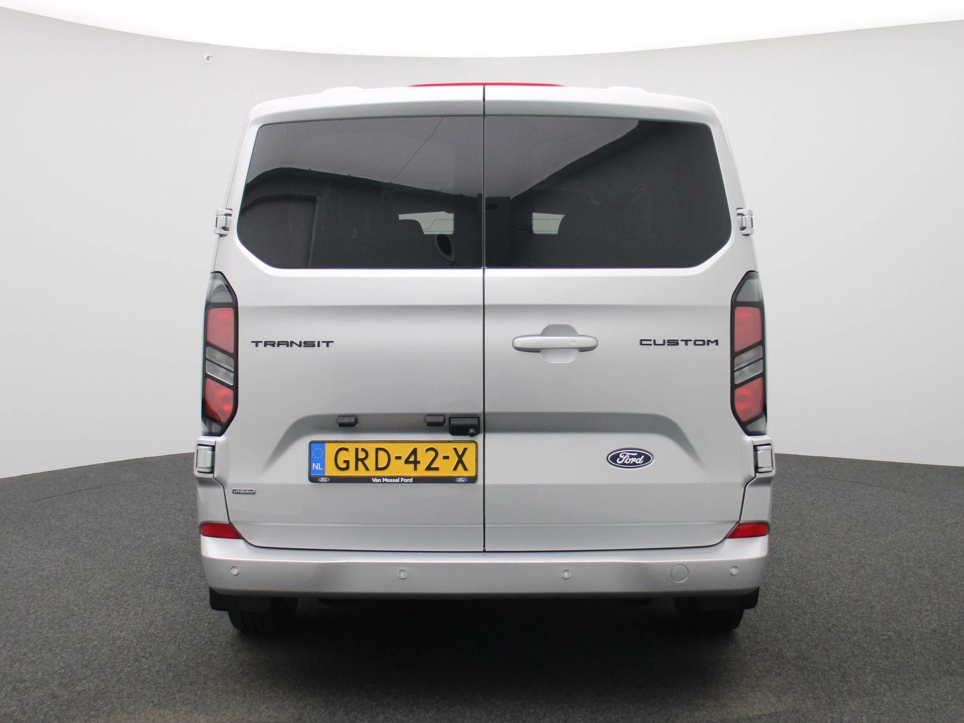 Ford-Transit Custom-image-4