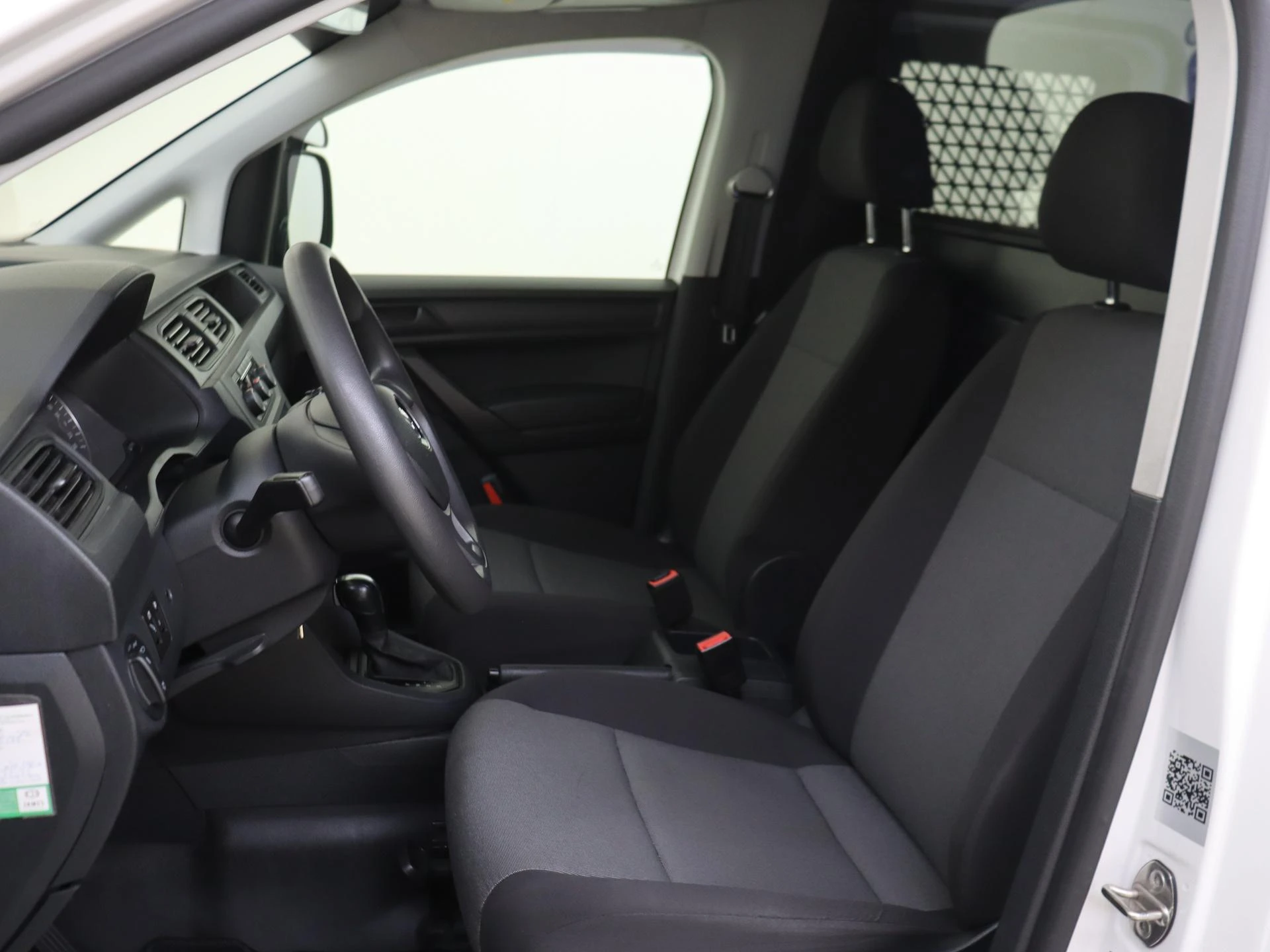 Volkswagen-Caddy-image-11