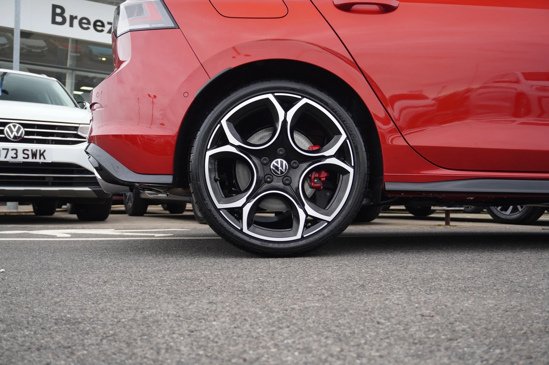 Volkswagen-Golf-image-21