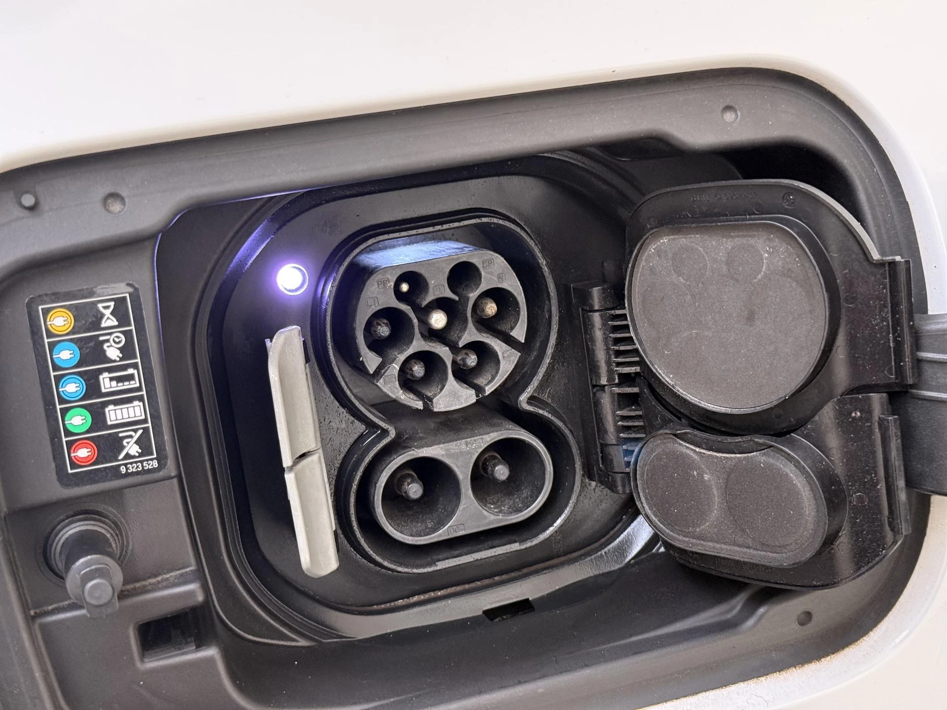 BMW-iX3-image-32