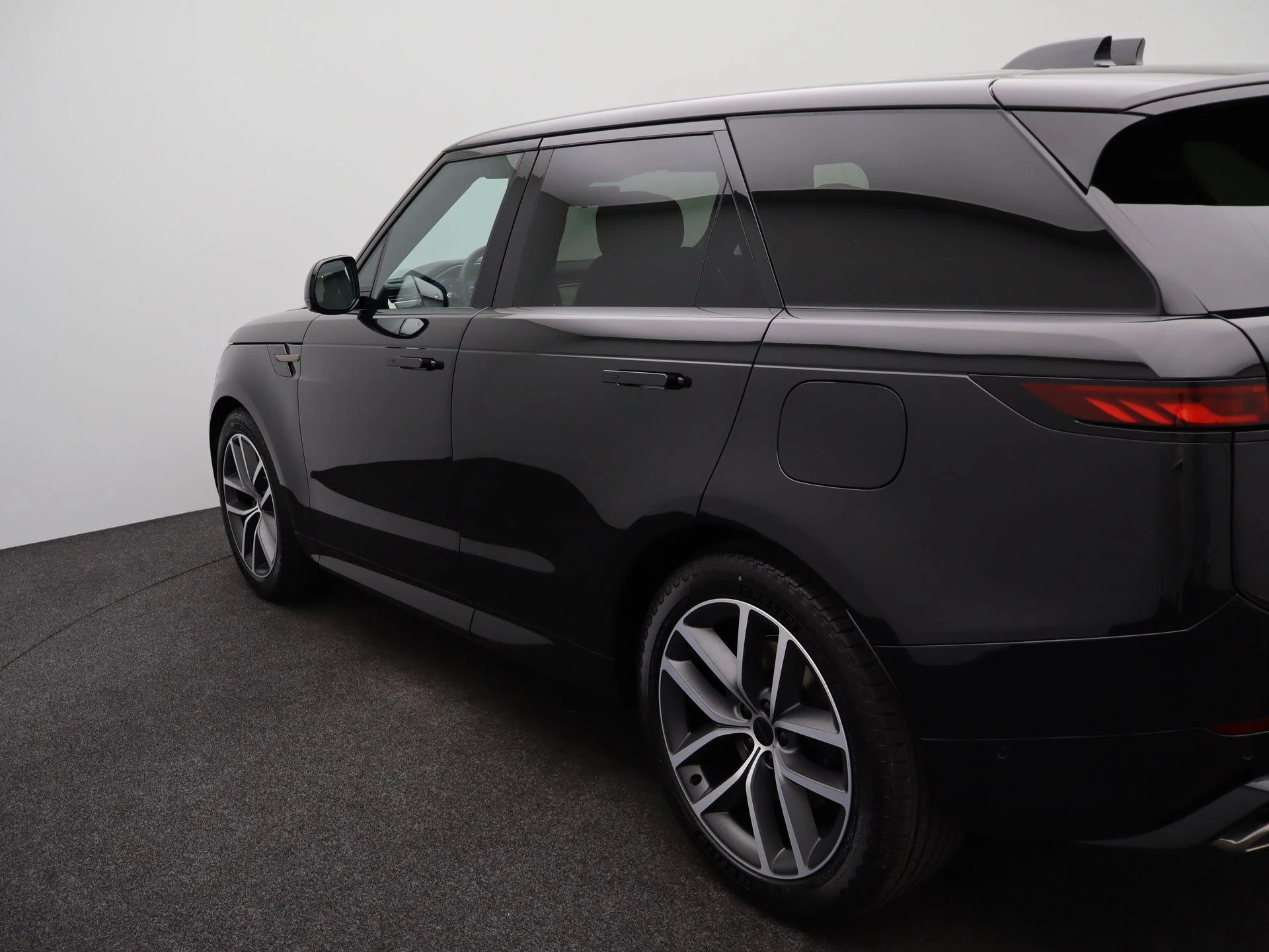 Land Rover-Range Rover Sport-image-44