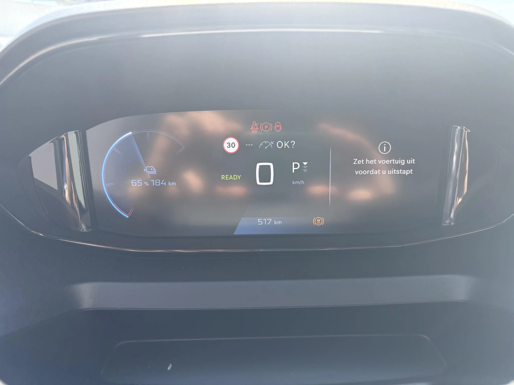 Peugeot-e-Partner-image-12