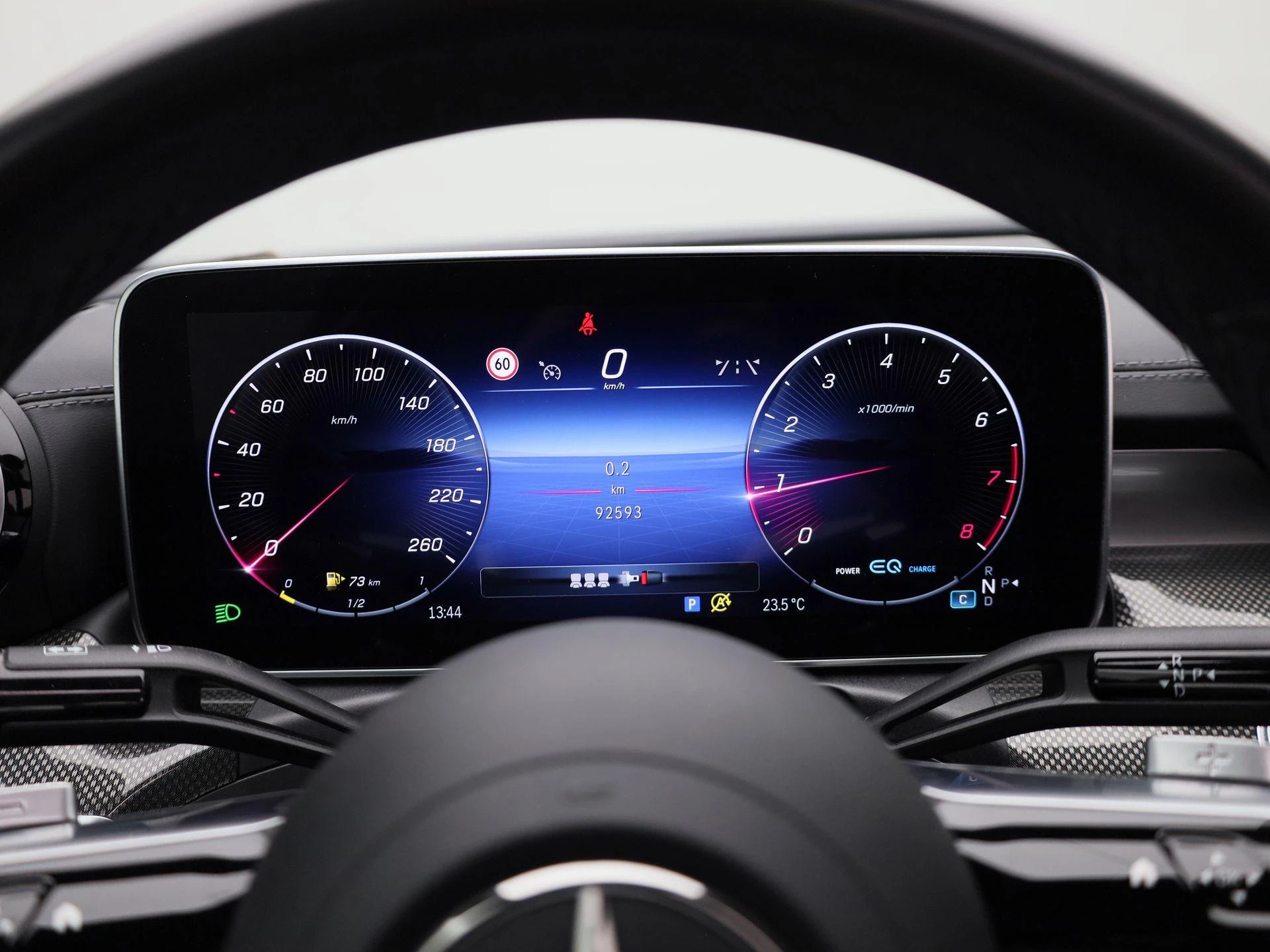 Mercedes-Benz-C-Klasse-image-19