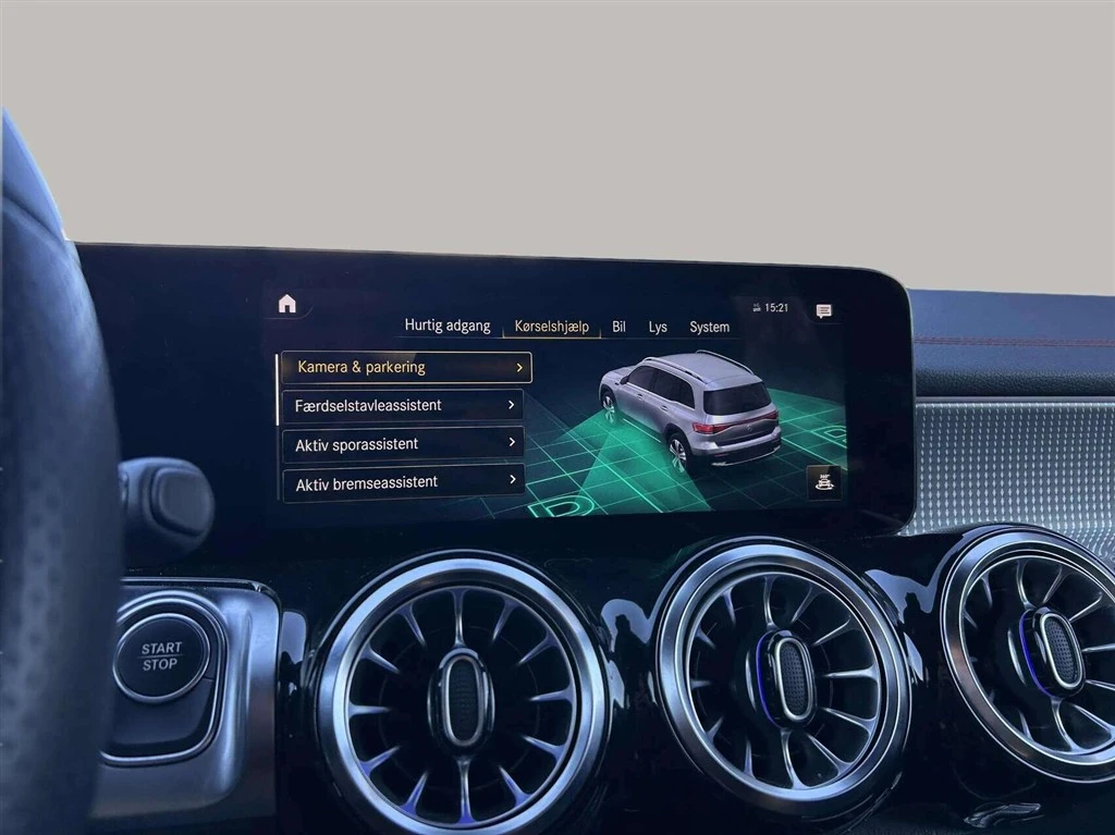 Mercedes-Benz-EQB-image-19