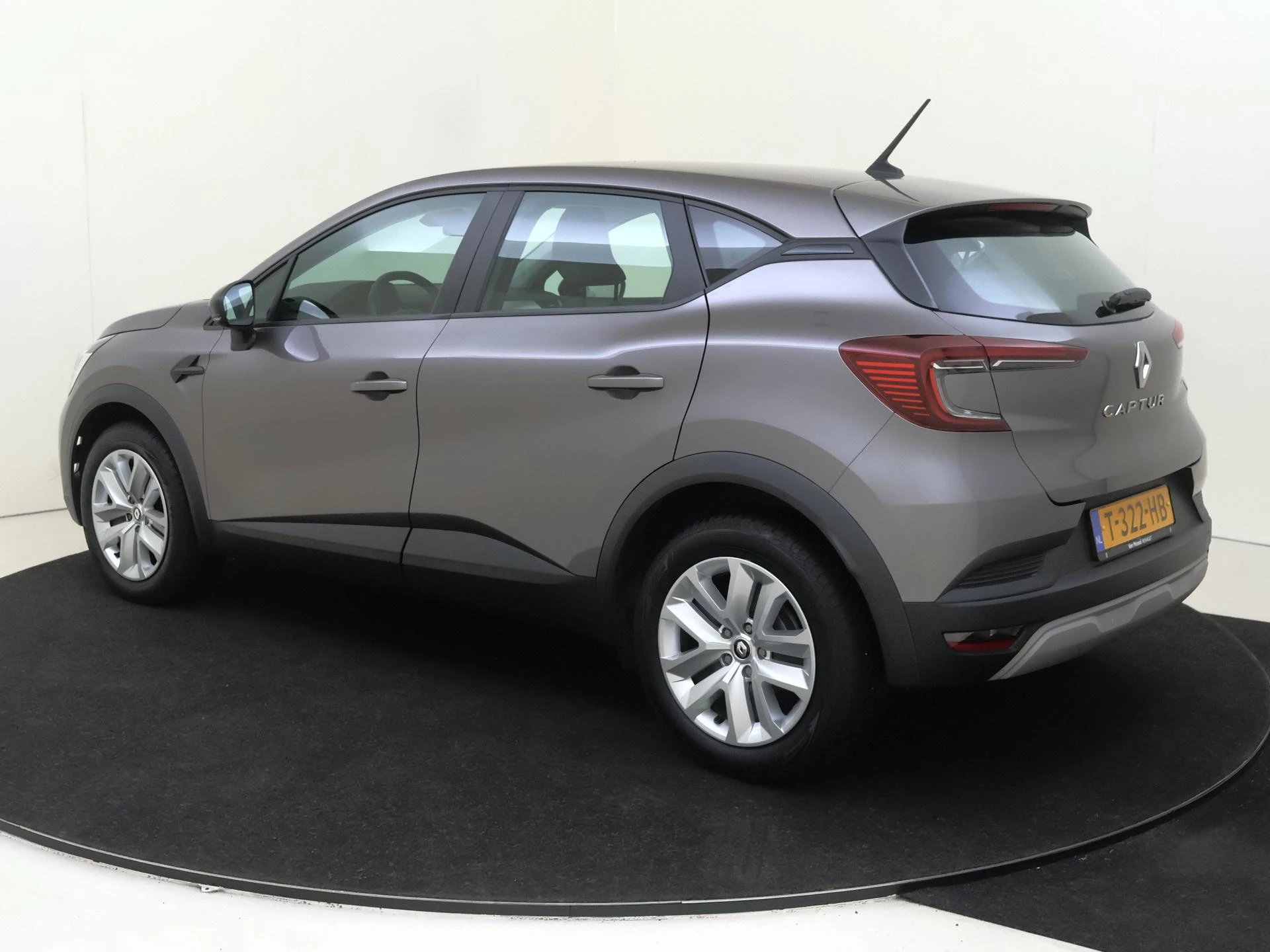 Renault-Captur-image-5