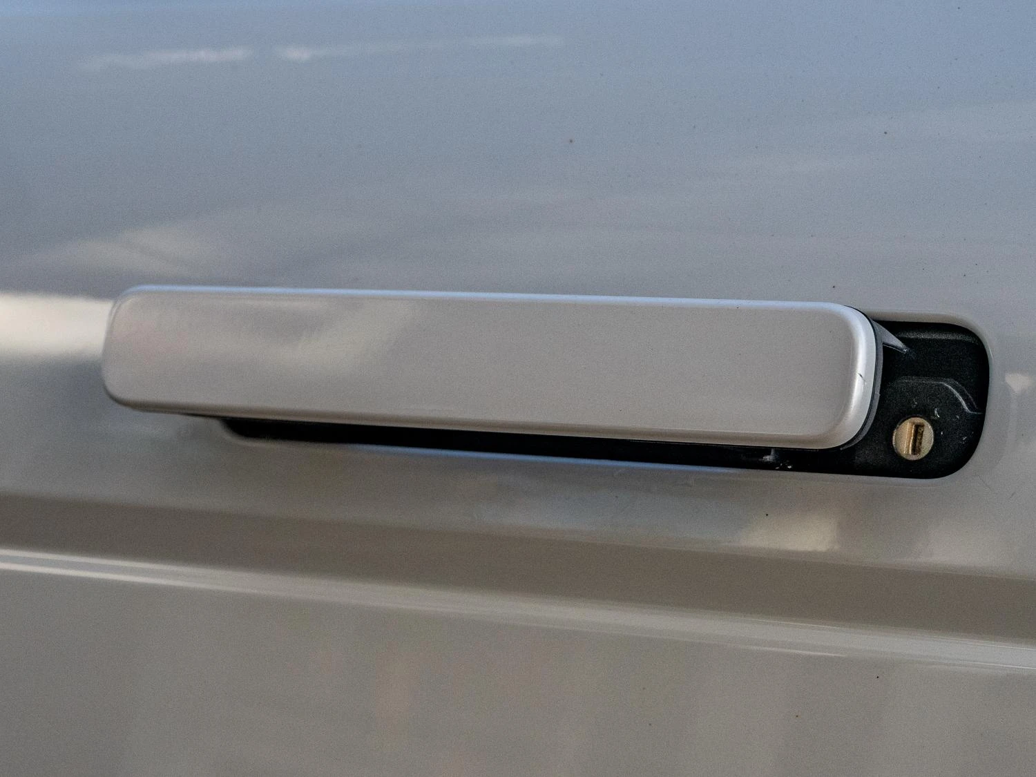 Land Rover-Range Rover Evoque-image-10