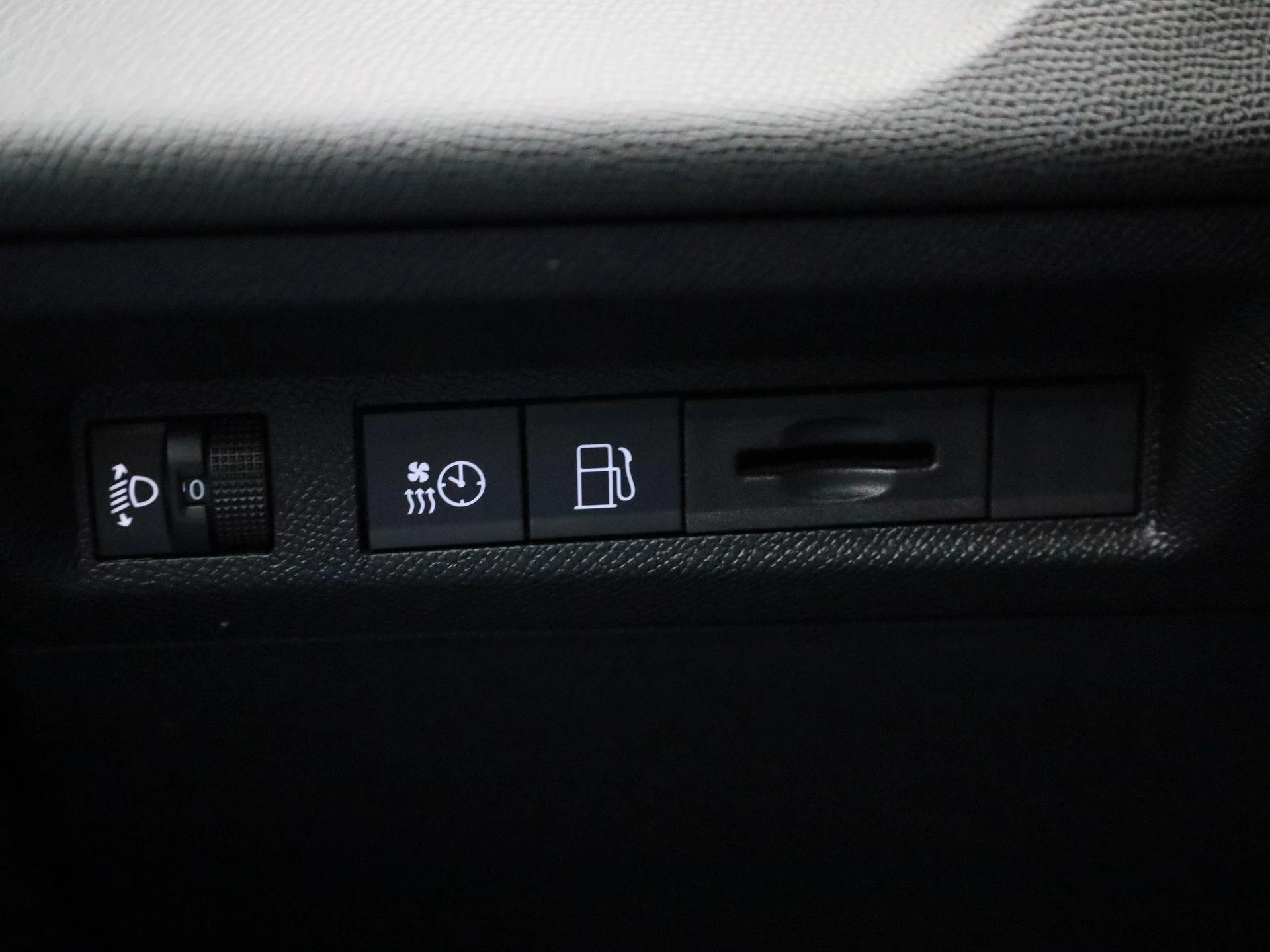 Peugeot-308-image-22