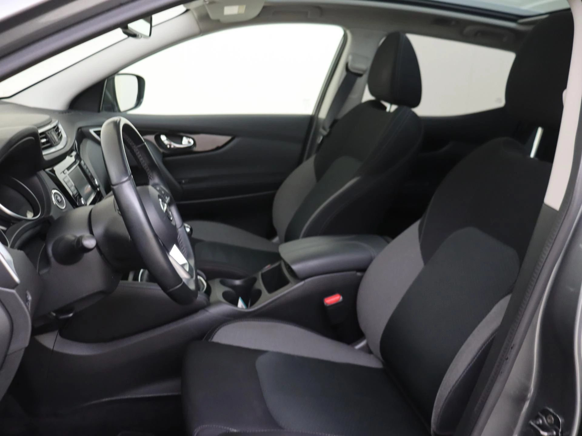 Nissan-QASHQAI-image-10