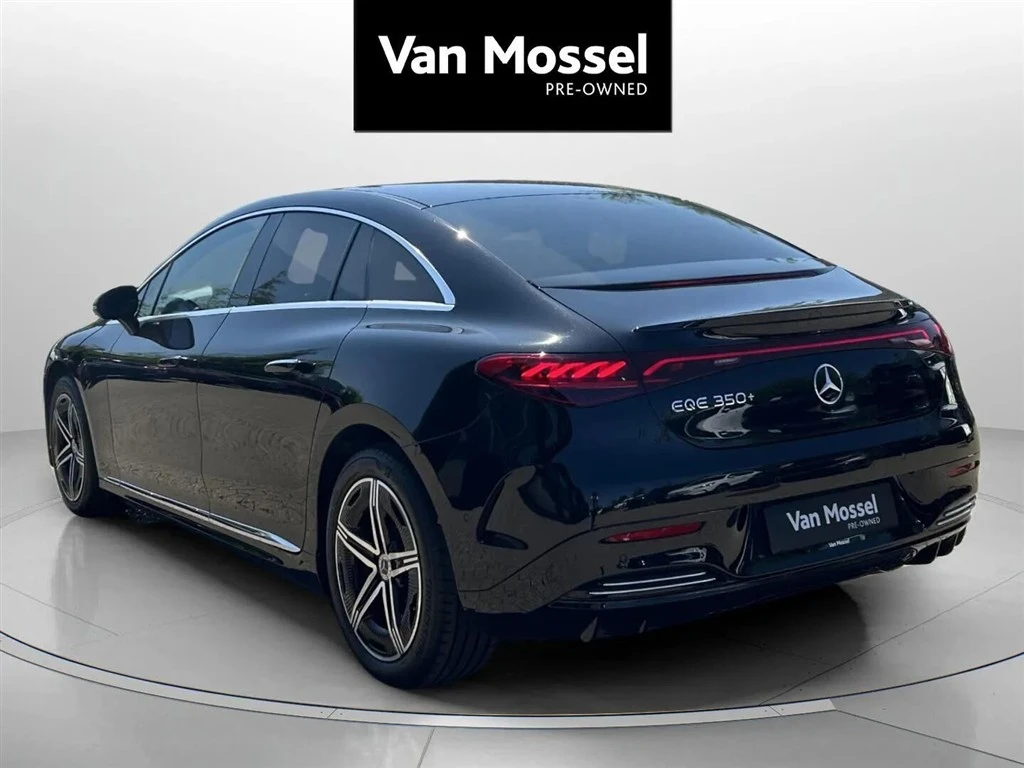 Mercedes-Benz-EQE-image-6
