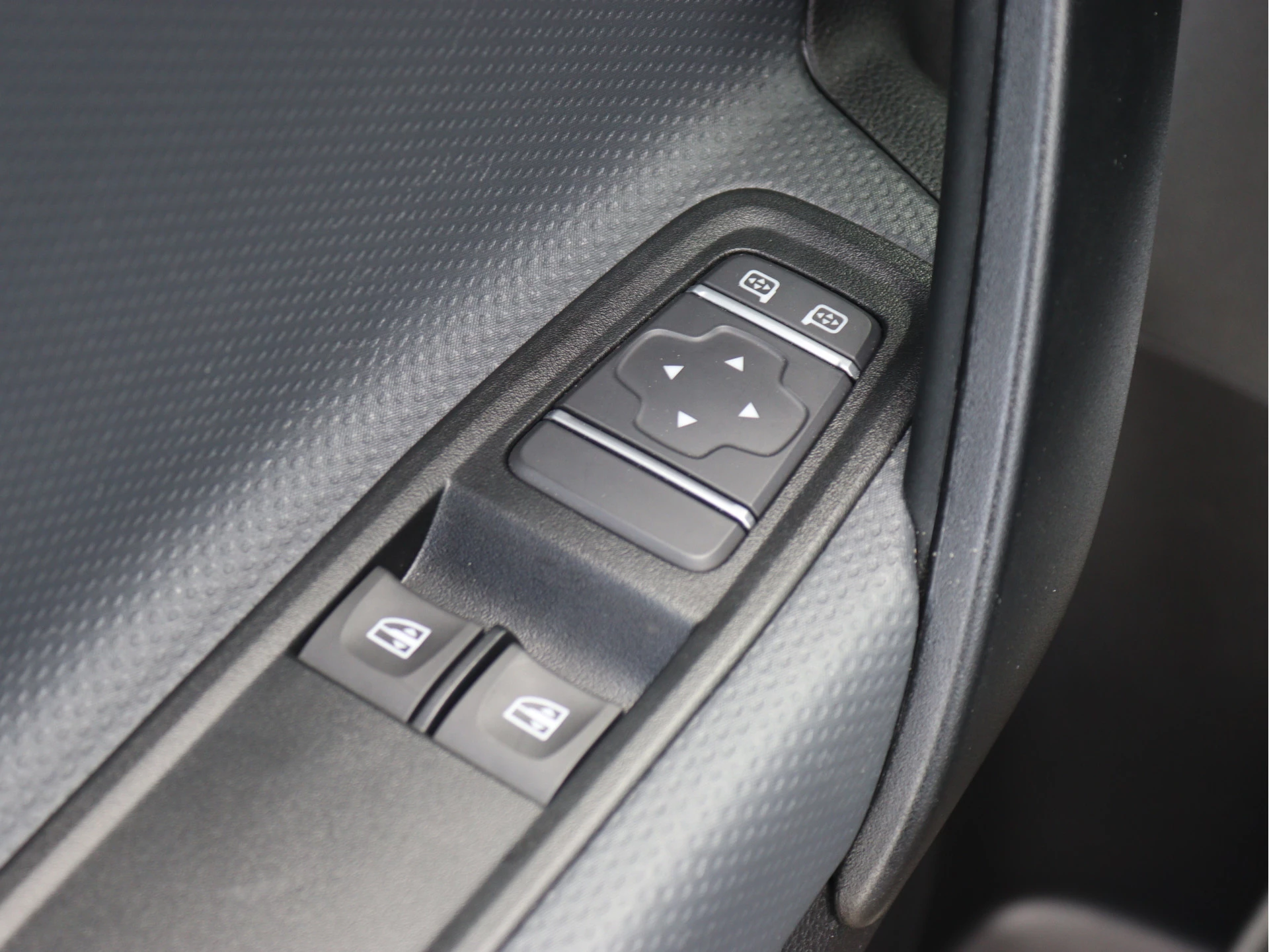 Mercedes-Benz-eCitan-image-4