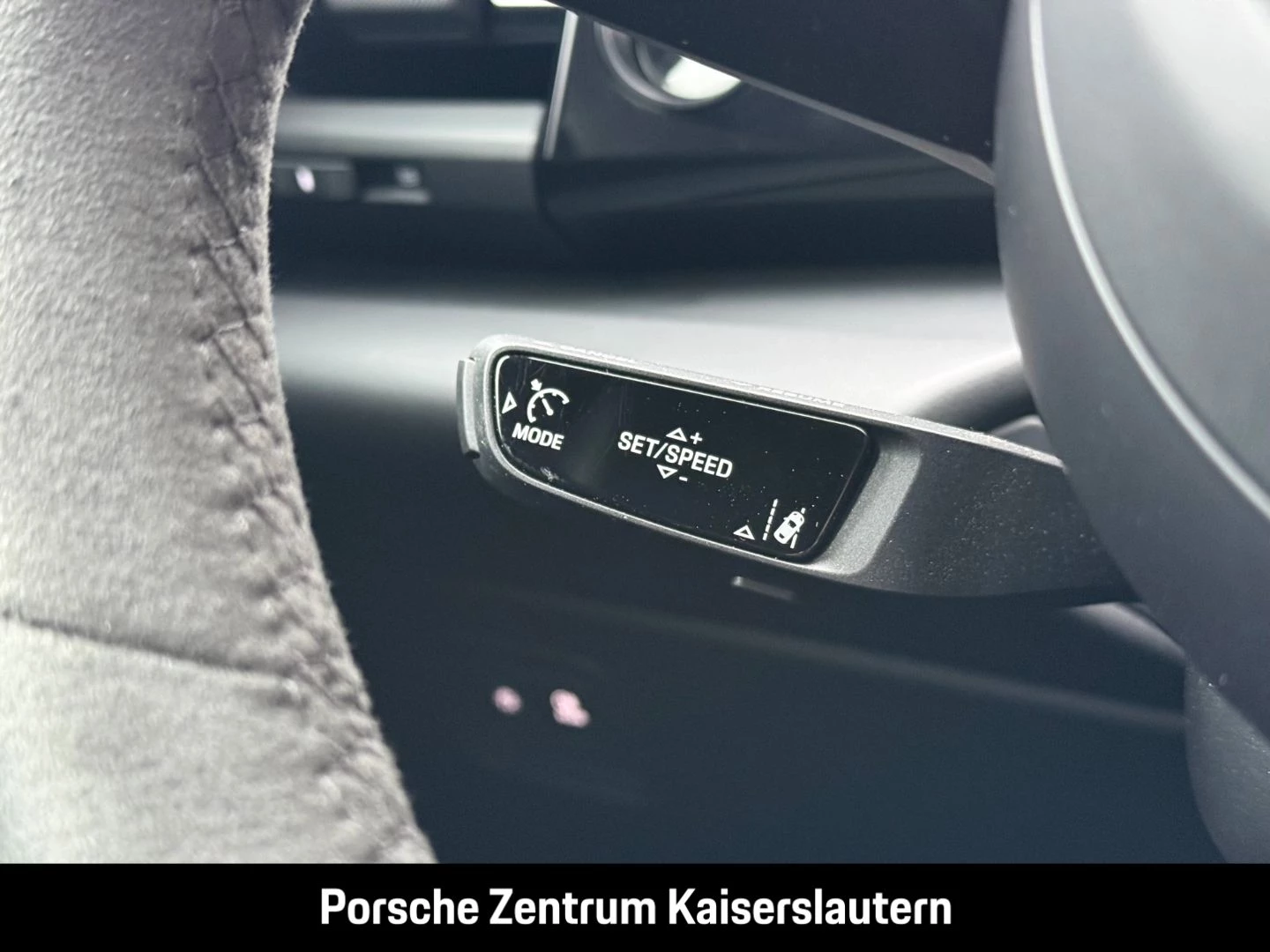 Porsche Macan Turbo 22-Zoll Rückfahrkamera LED-Matrix turbo