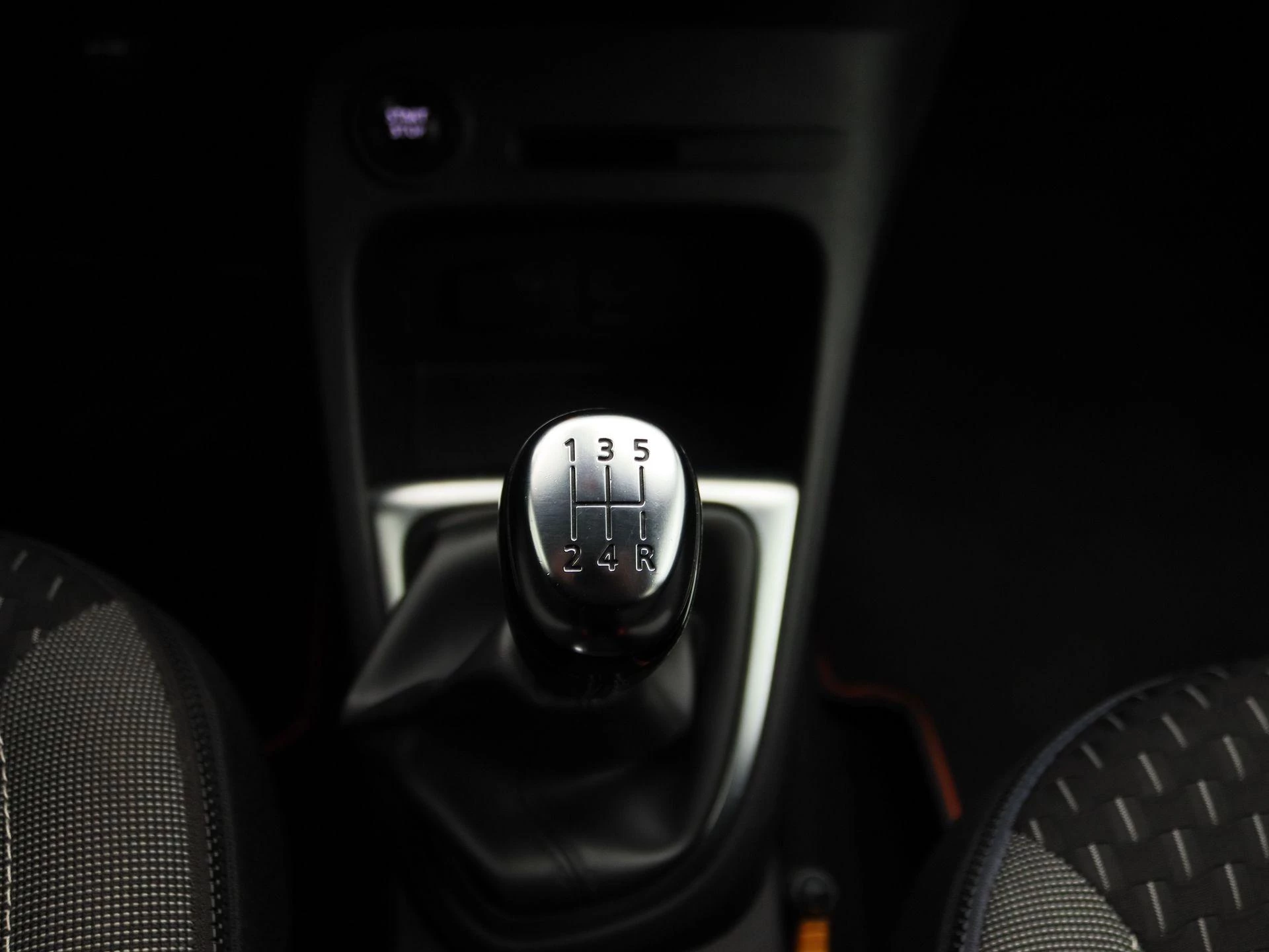 Renault-Captur-image-10