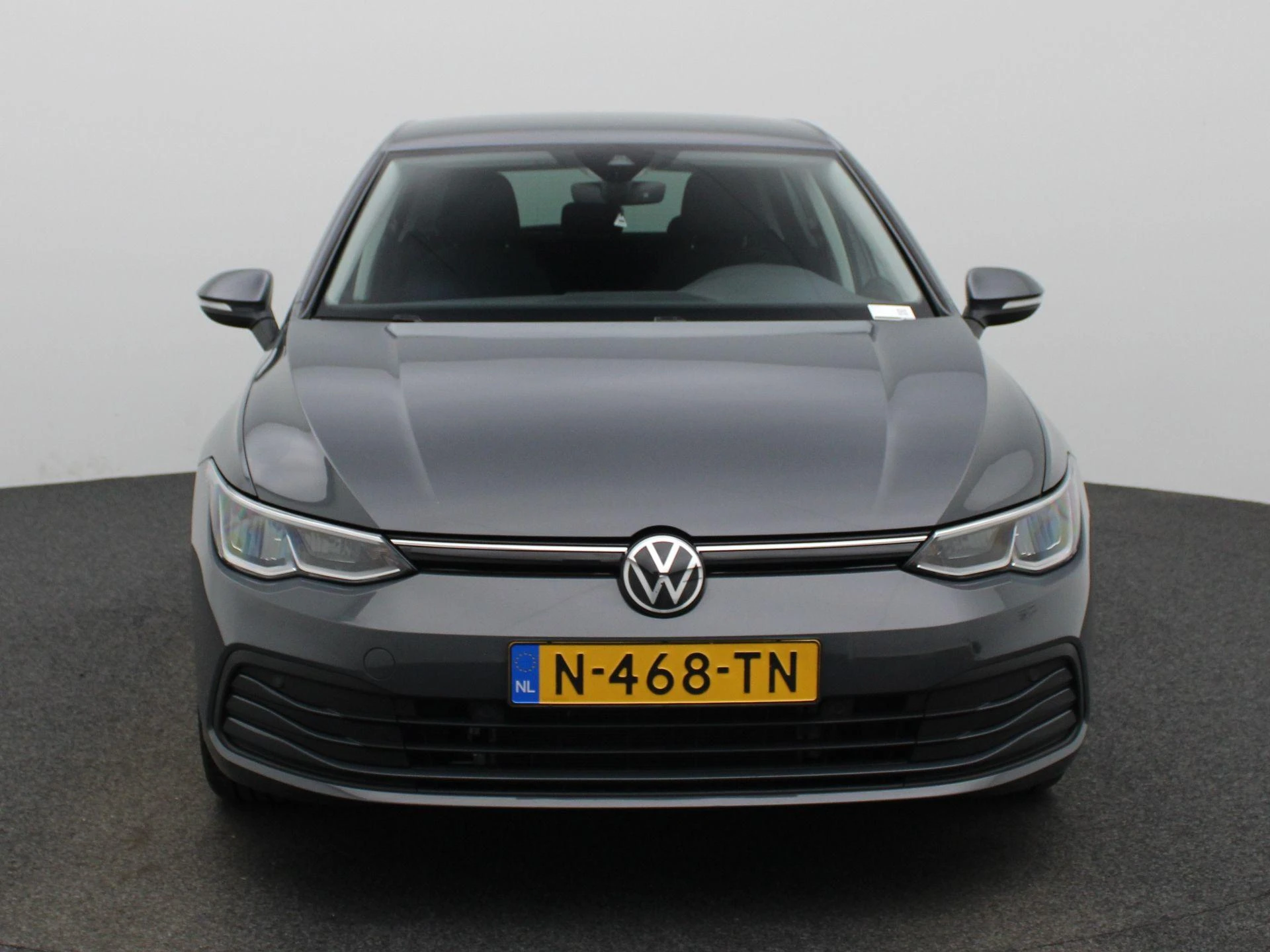 Volkswagen-Golf-image-2