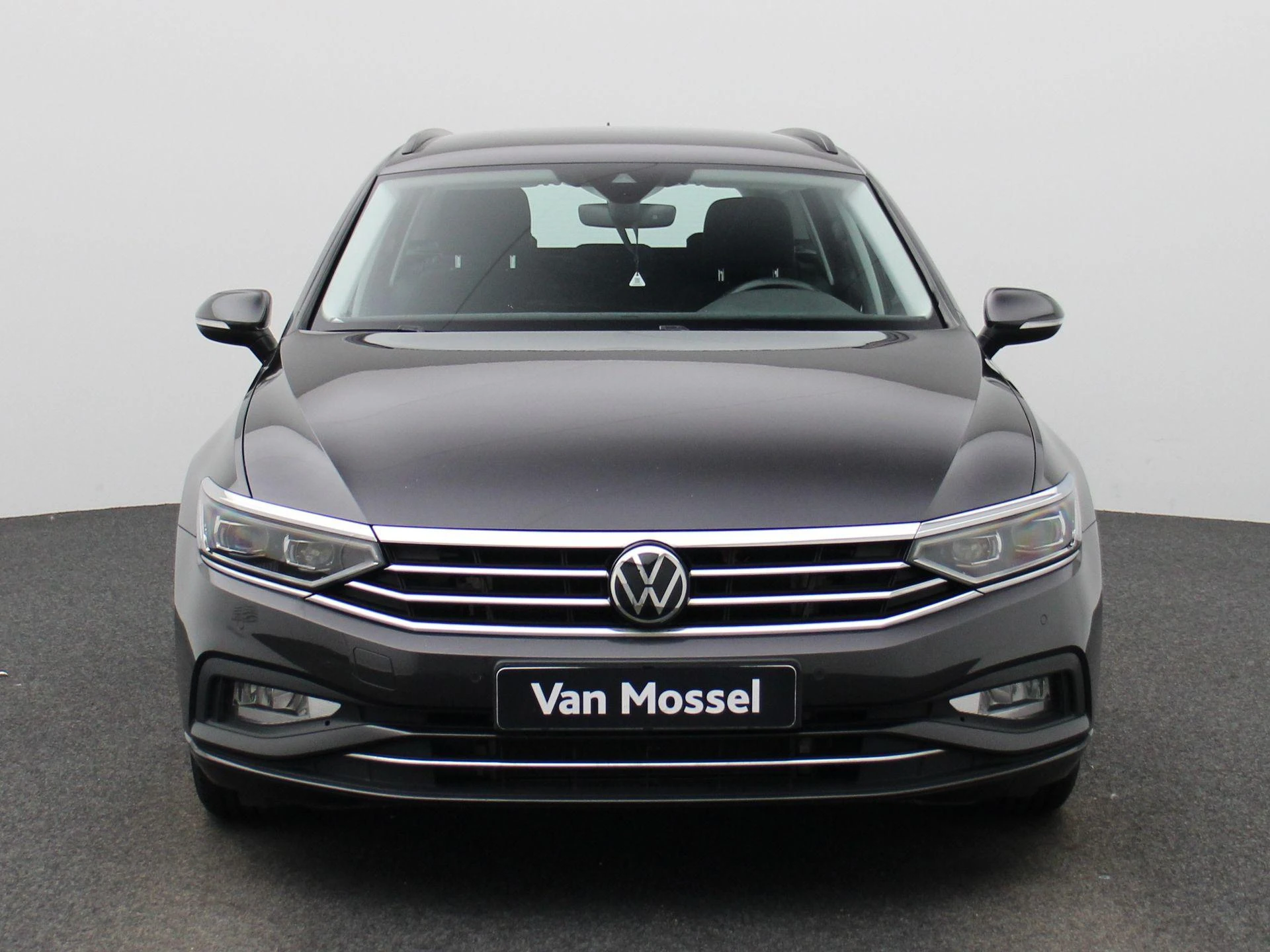 Volkswagen-Passat-image-2