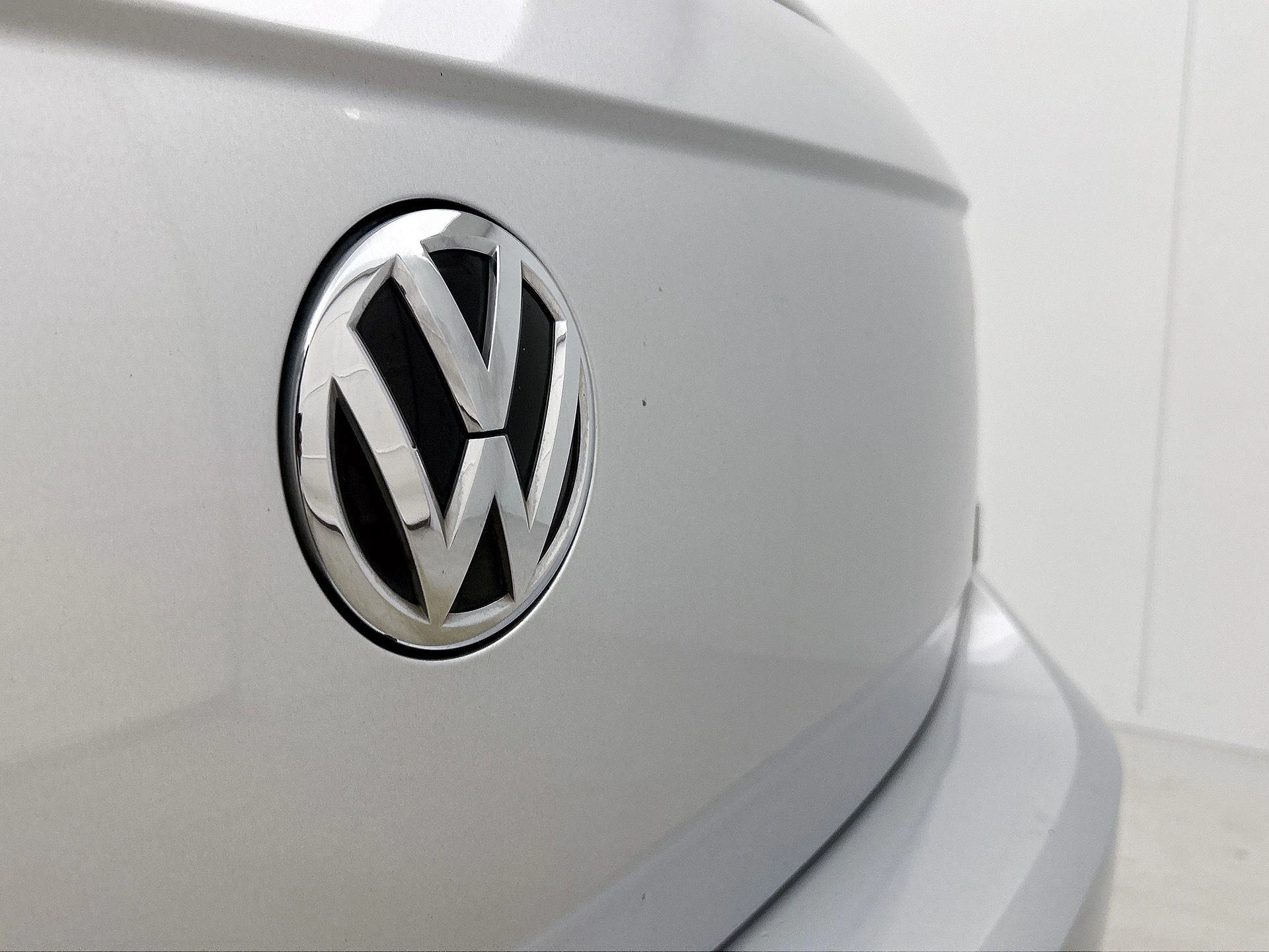 Volkswagen-Polo-image-19