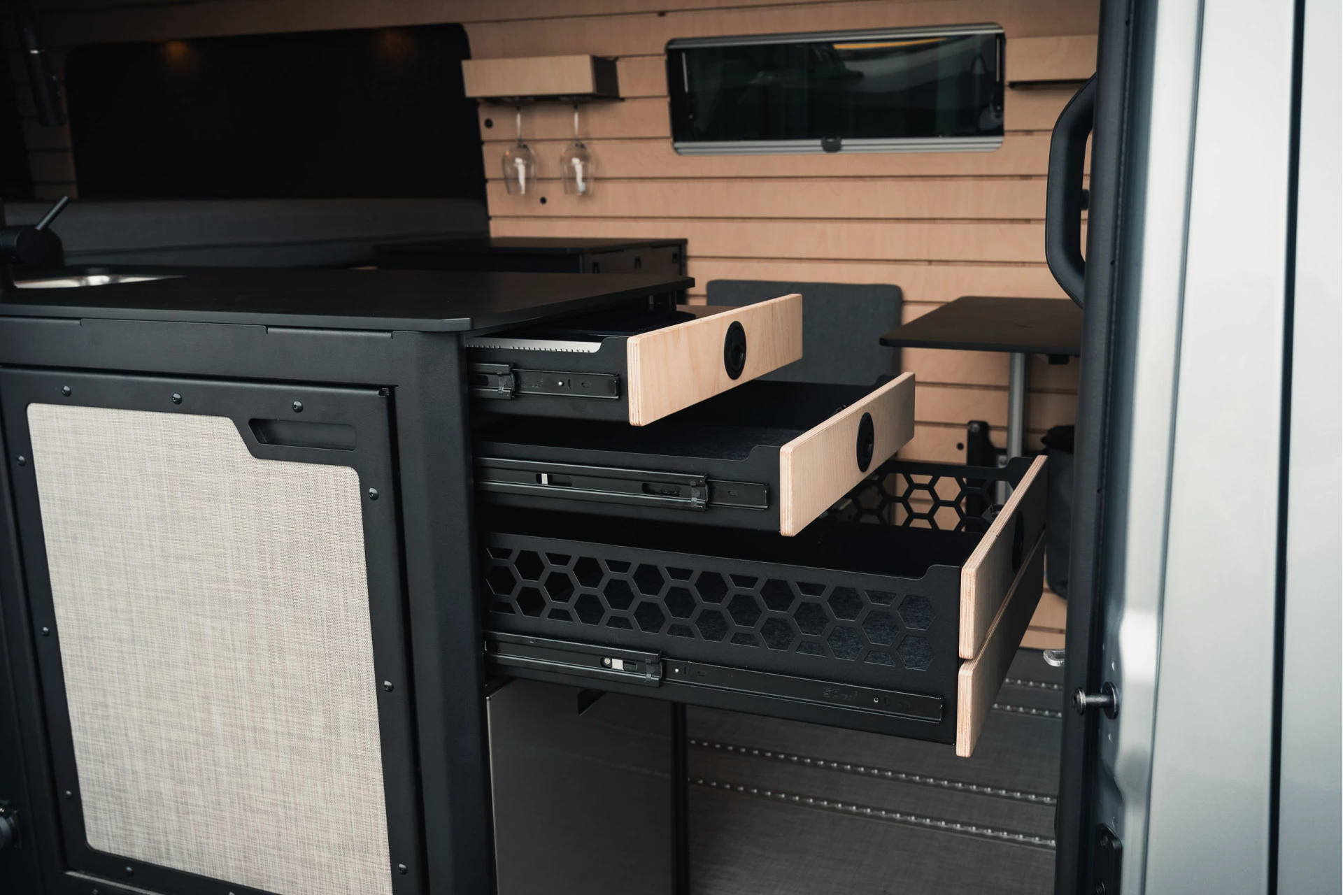 Mercedes-Benz-Sprinter-image-15