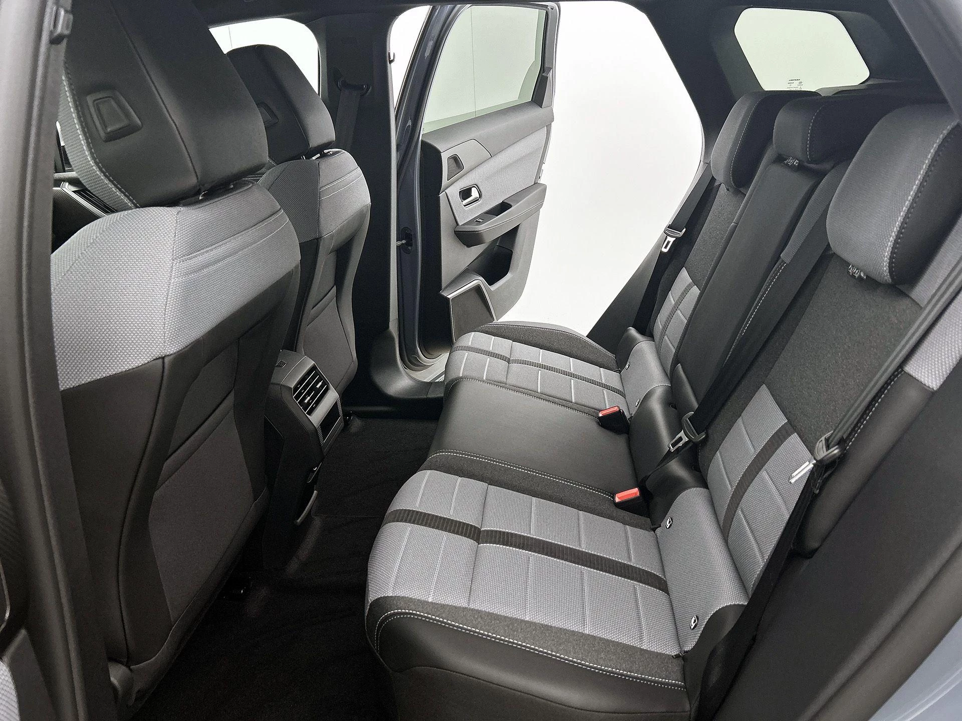 Opel Grandland 1.6 Turbo Plug-in-Hybrid Business Edition