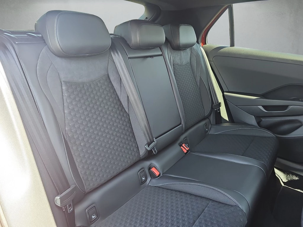 Volkswagen T-Roc 1.5l eTSI DSG R-Line"Black Style" *AHK*LED