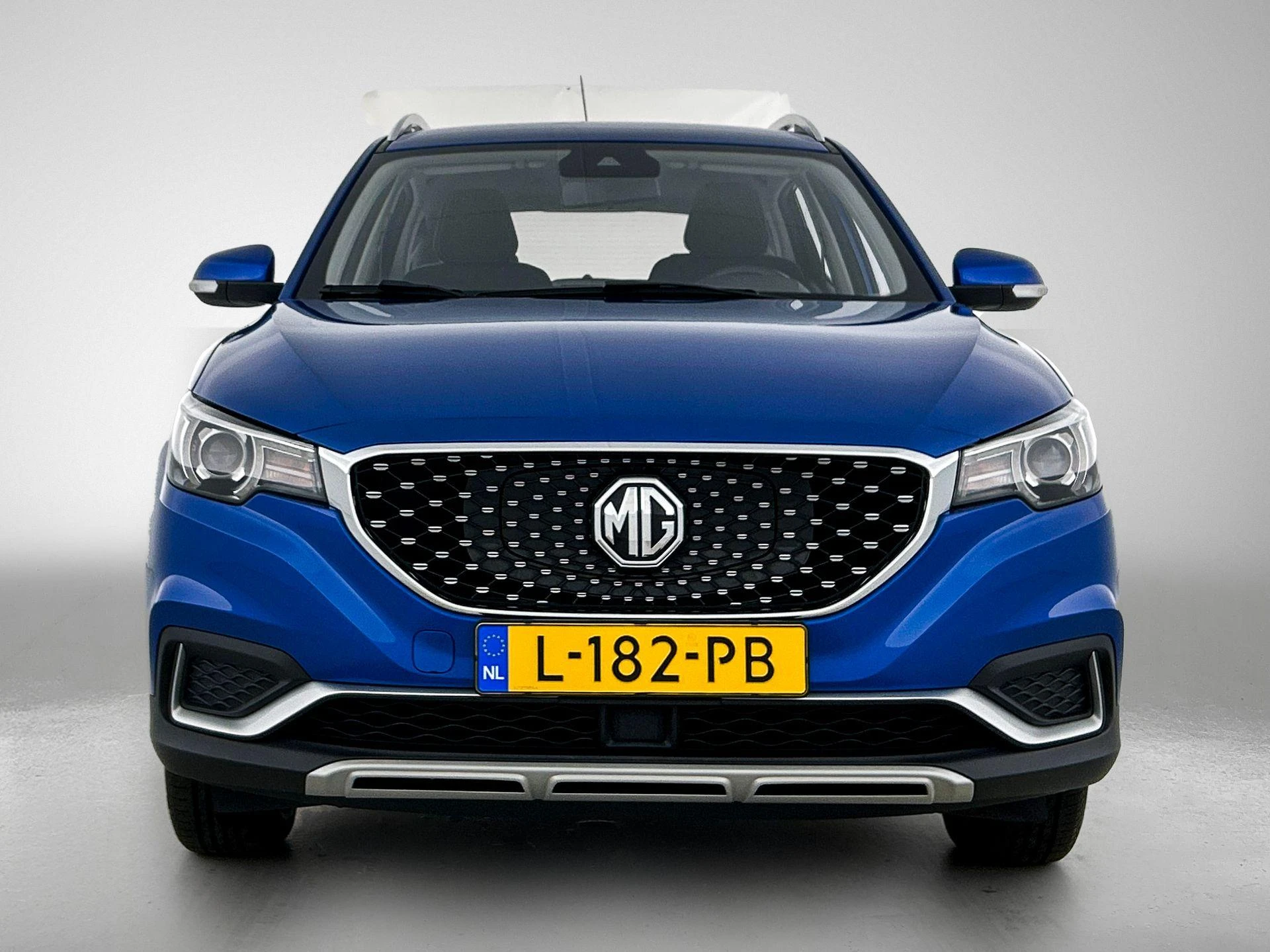 MG-ZS EV-image-4