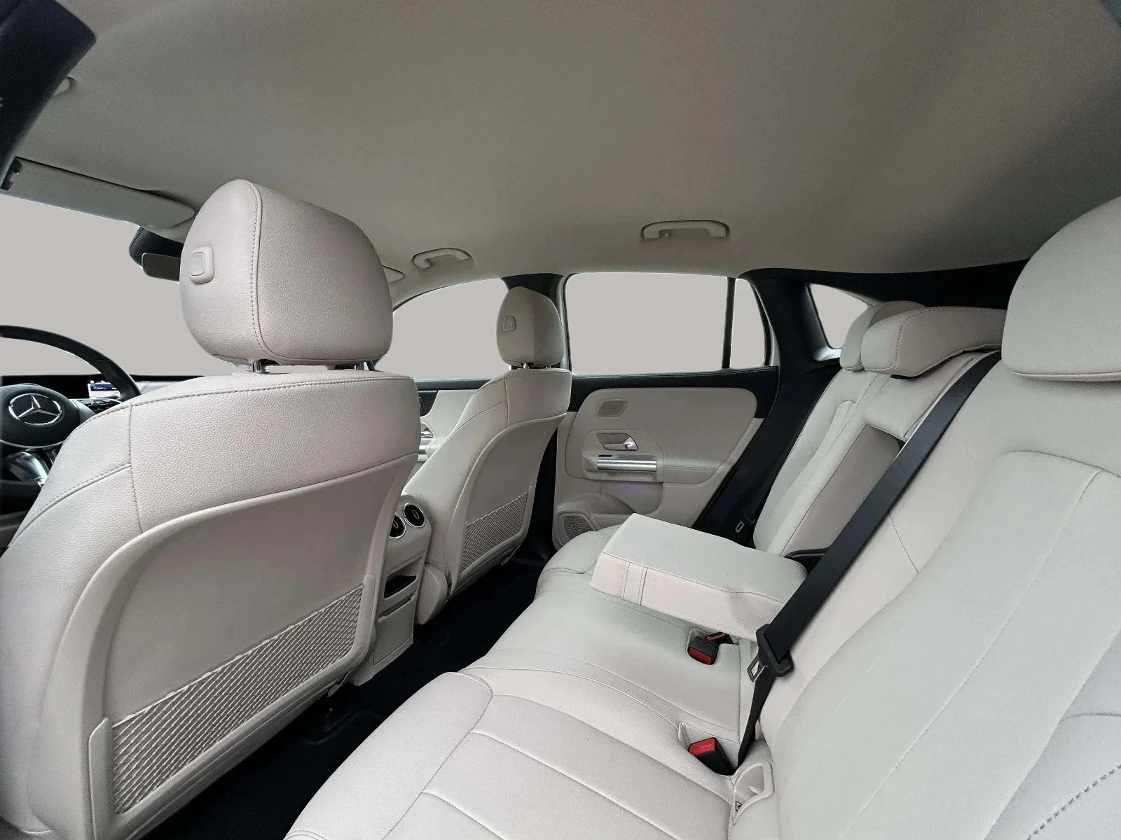 Mercedes-Benz-EQA-image-14