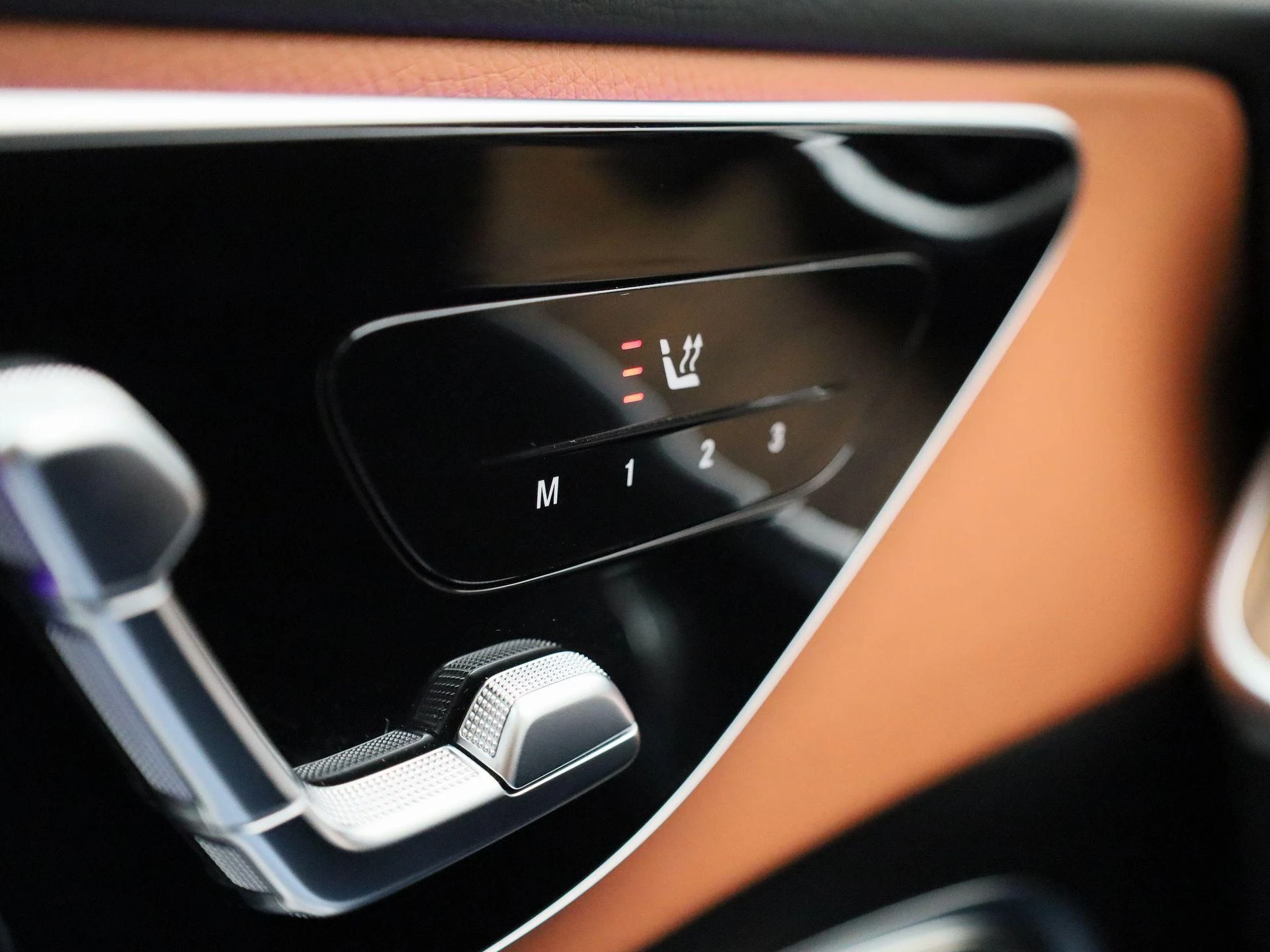 Mercedes-Benz-C-Klasse-image-29
