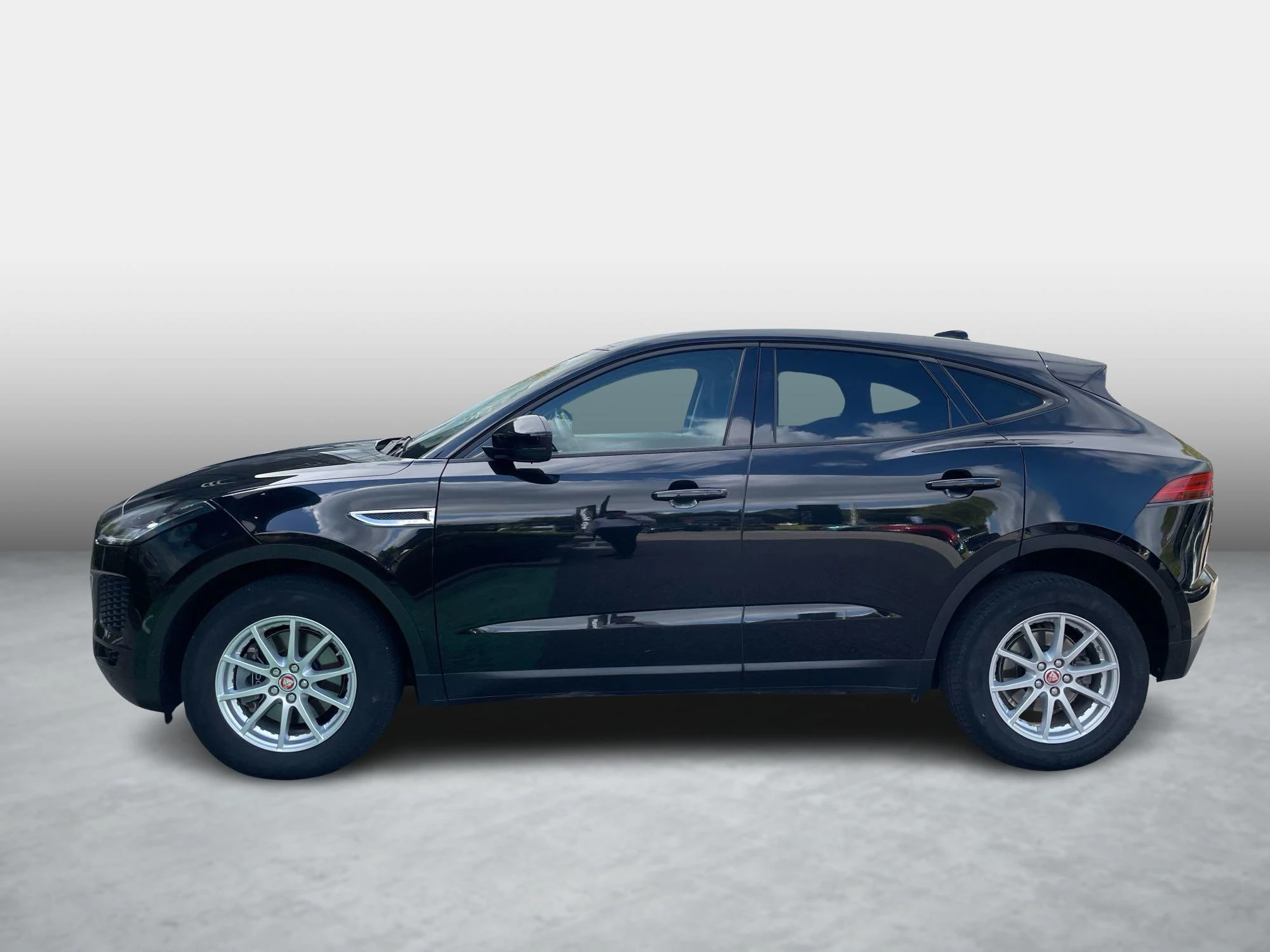 Jaguar-E-PACE-image-2