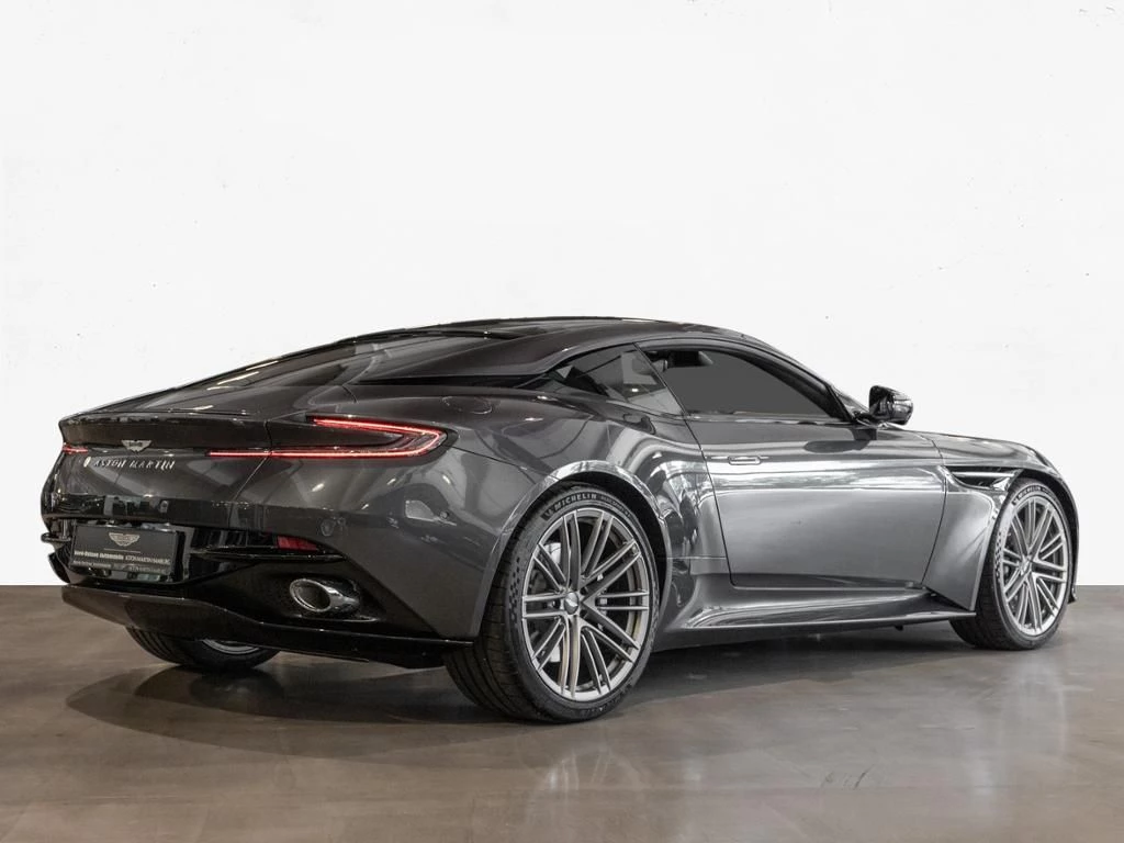 Aston Martin DB12 Coupe Aston Martin Hamburg