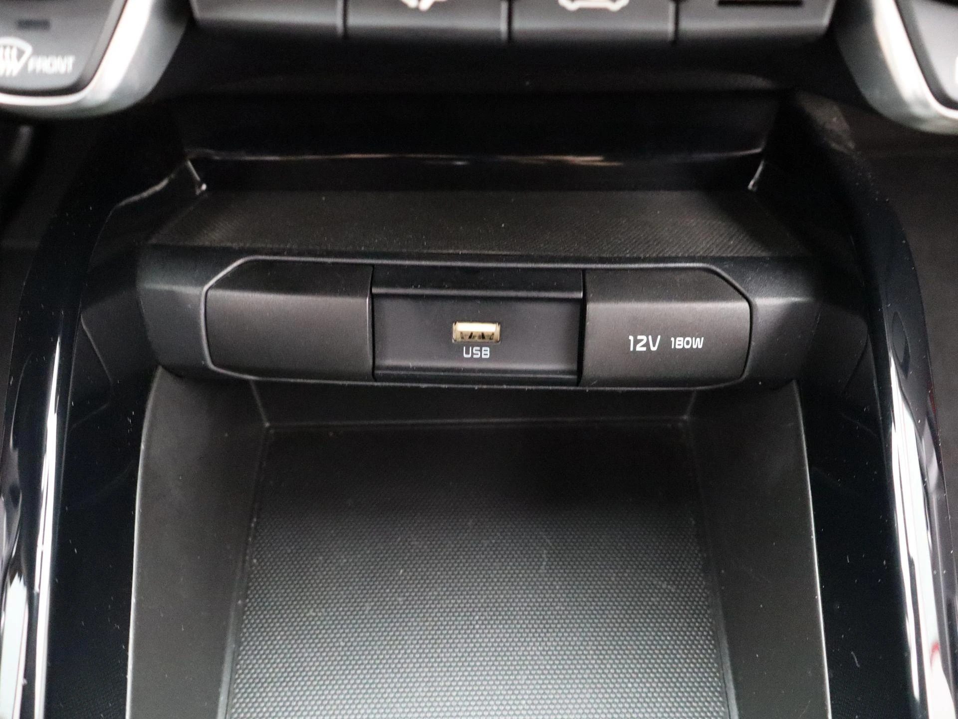 Kia-Stonic-image-20