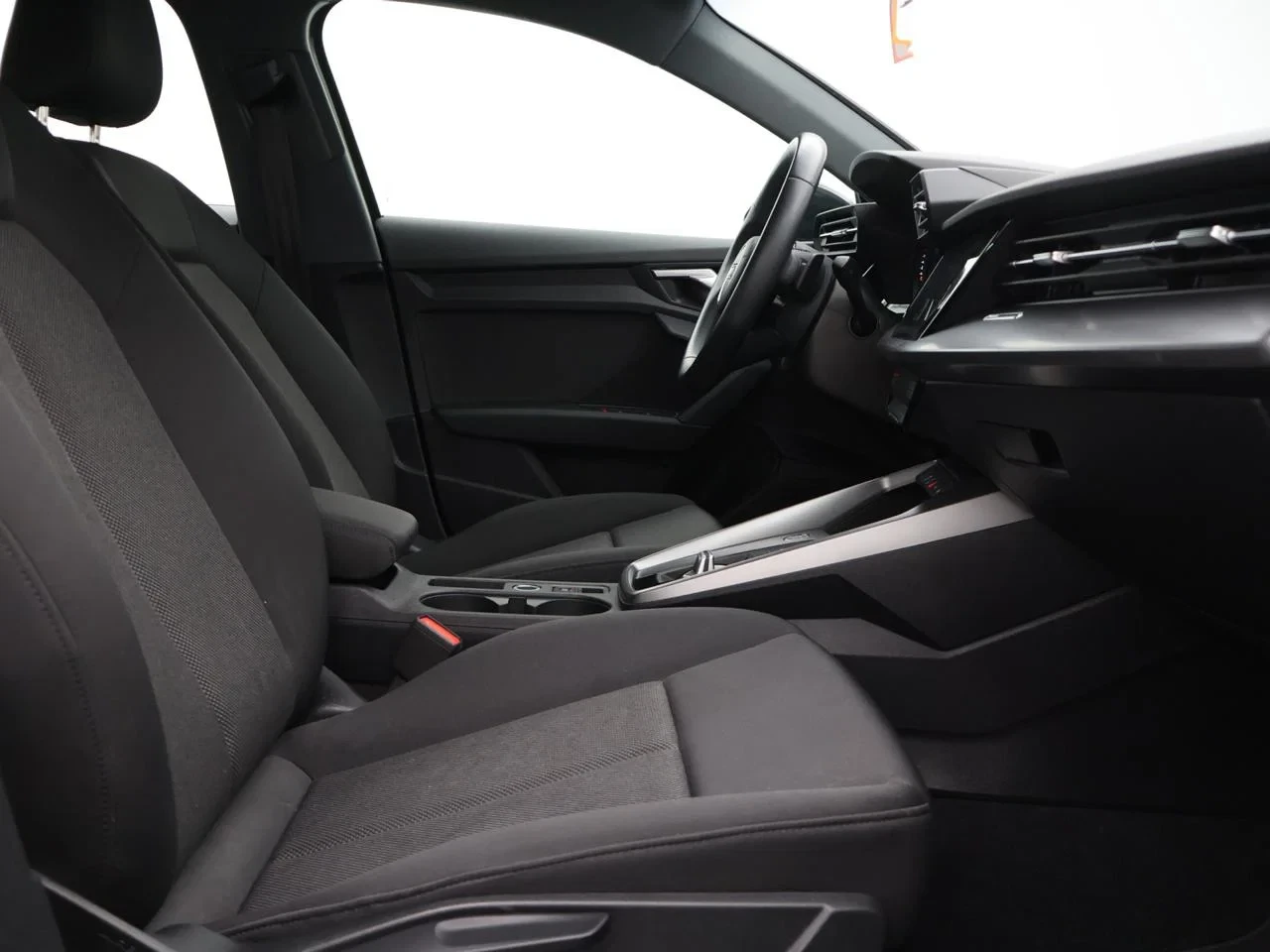 Audi A3 Sportback Audi A3 Sportback 30TFSI 110PK *AUTOMAAT*PDC*ACC*NAVI*APP-CONNECT*VIRTUAL COCKPIT*AIRCO*...*
