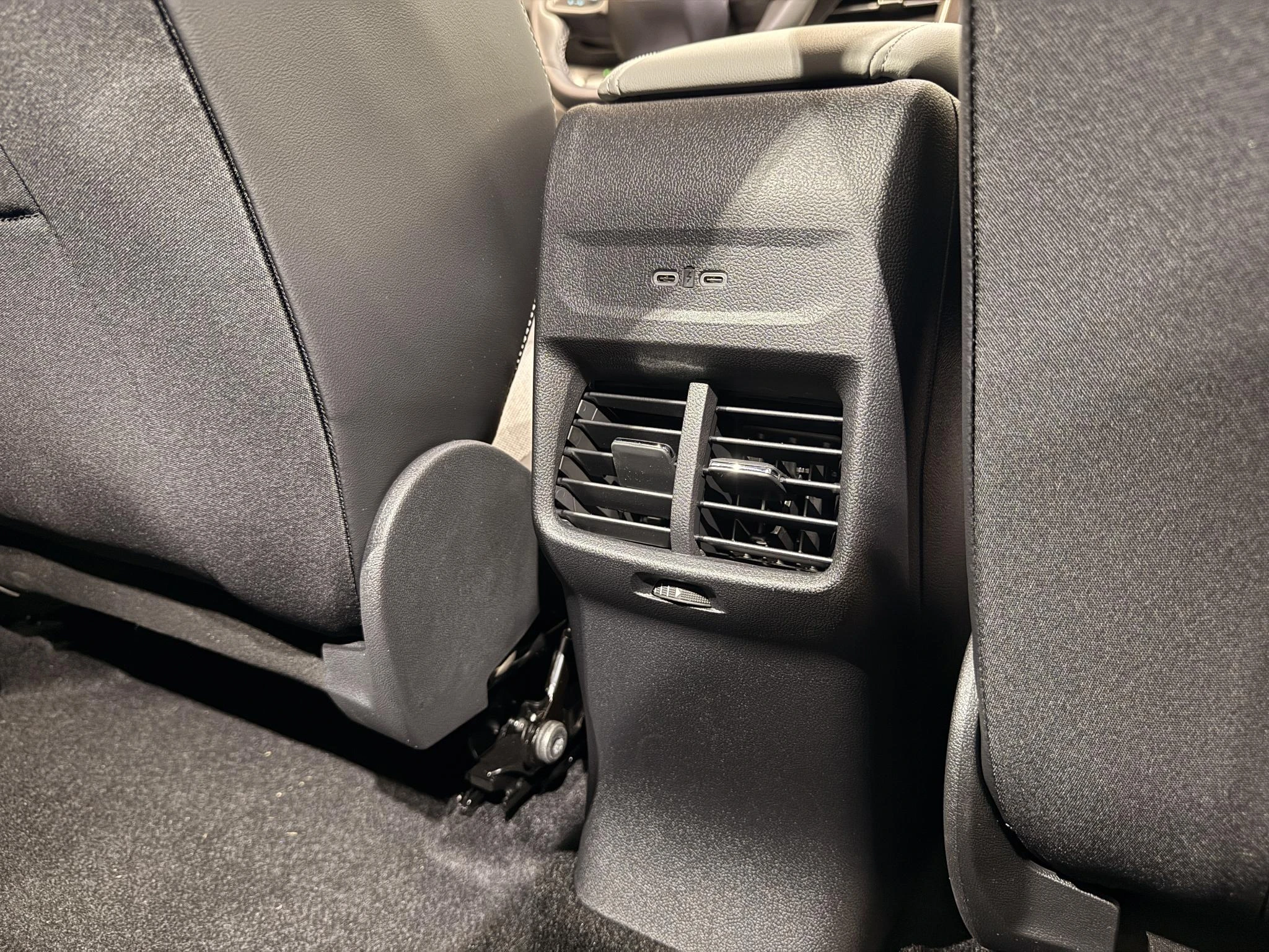 Ford-Explorer-image-20