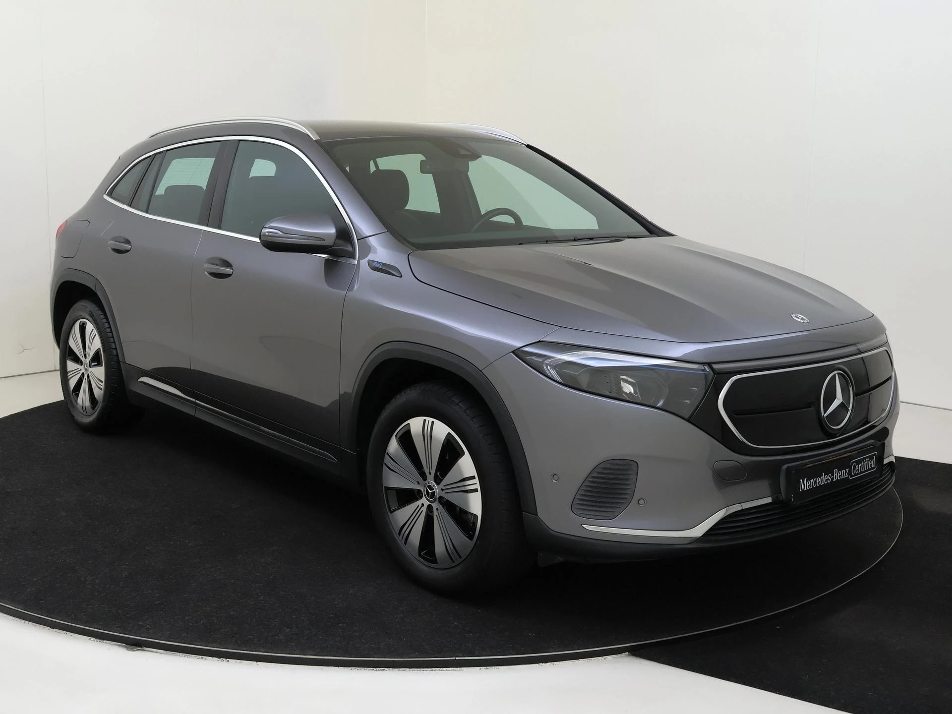 Mercedes-Benz-EQA-image-1
