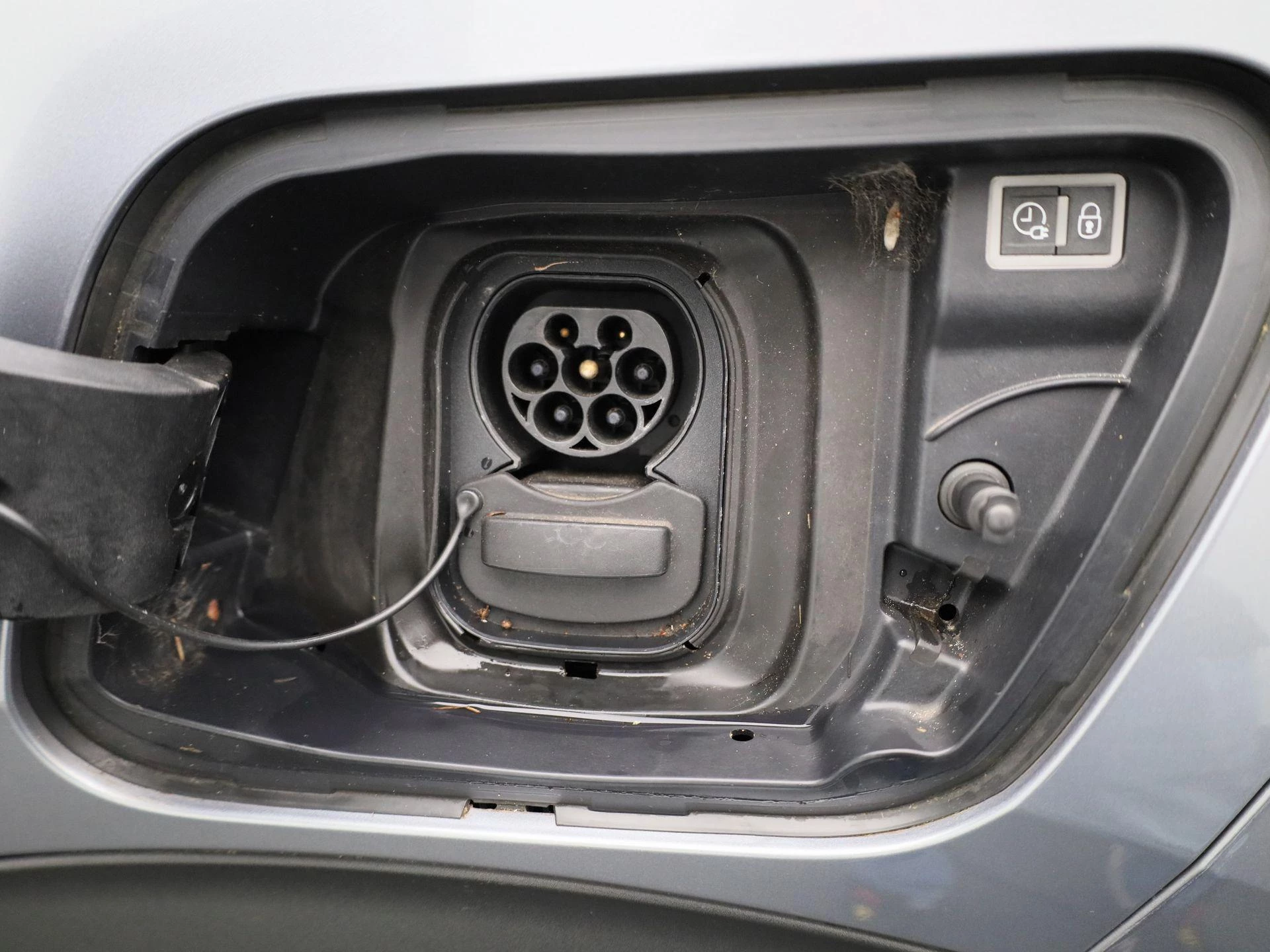 Peugeot-e-2008-image-16