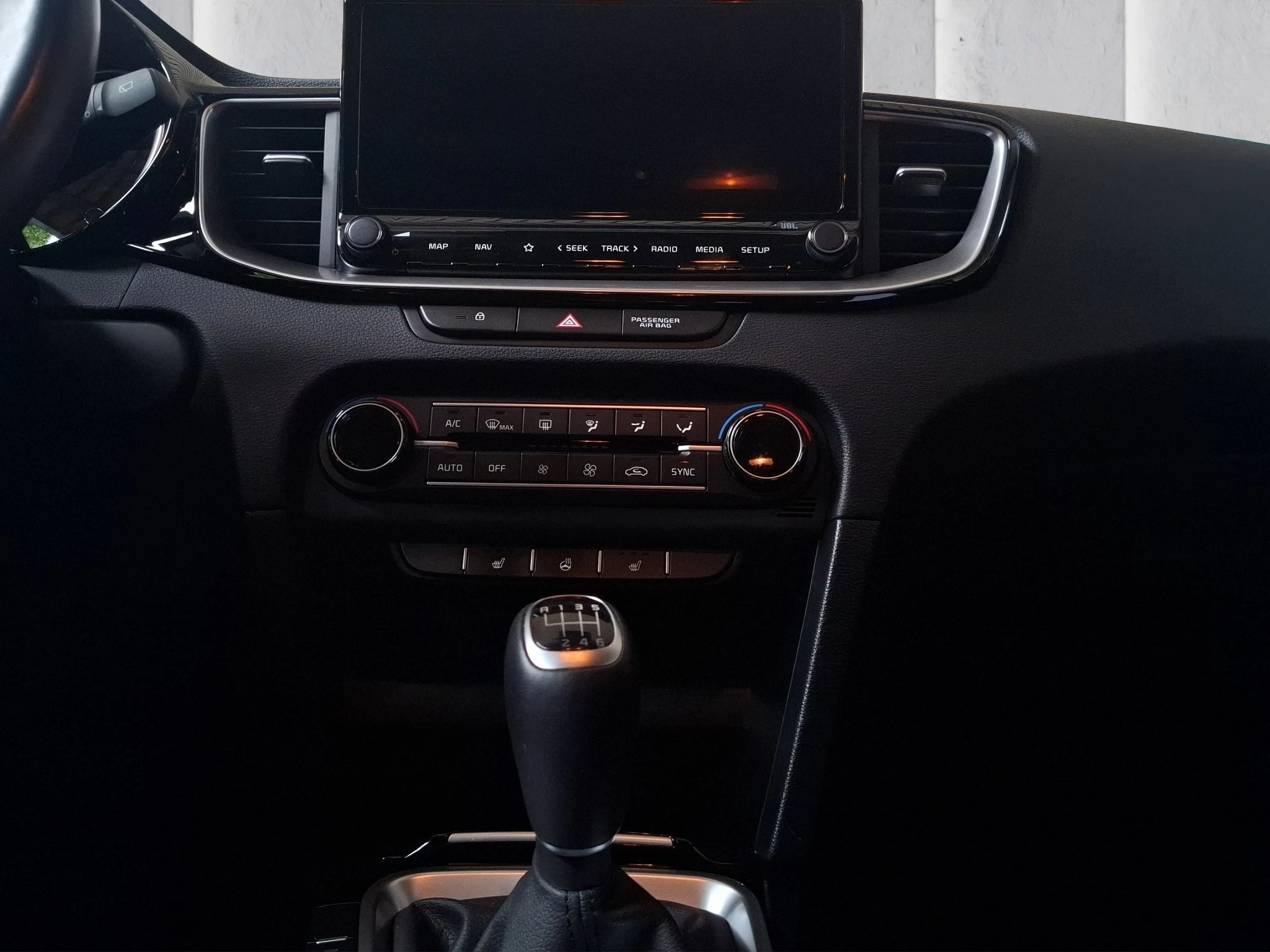 Kia Ceed Kombi*1.5 T-GDI*Spirit*SHZ*LRHZ*NAVI*JBL*RFK*PDC*AHK