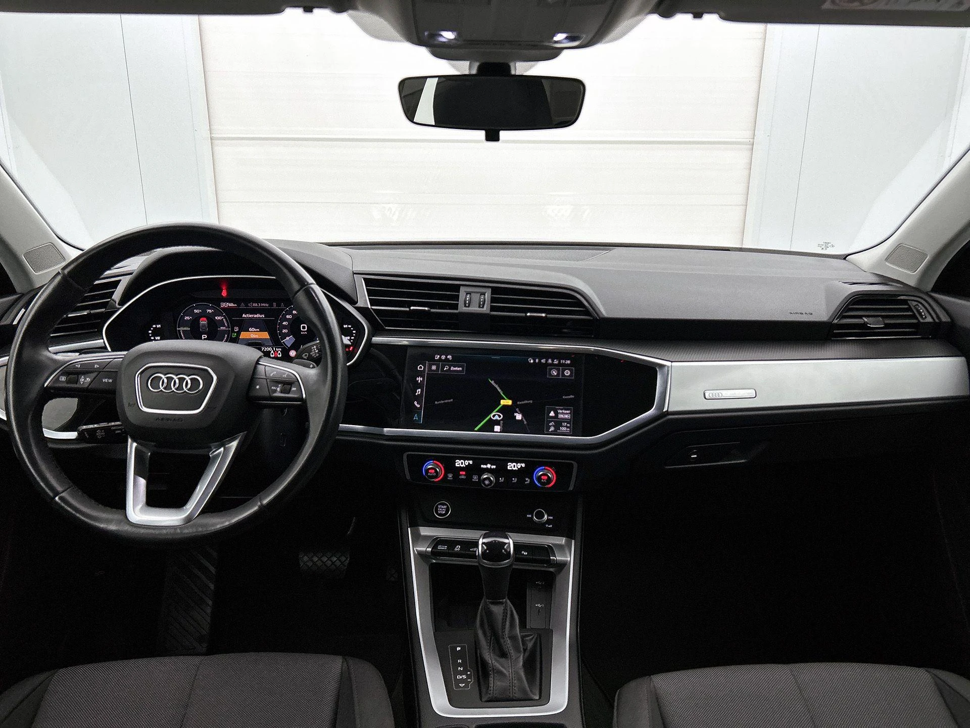 Audi-Q3-image-17