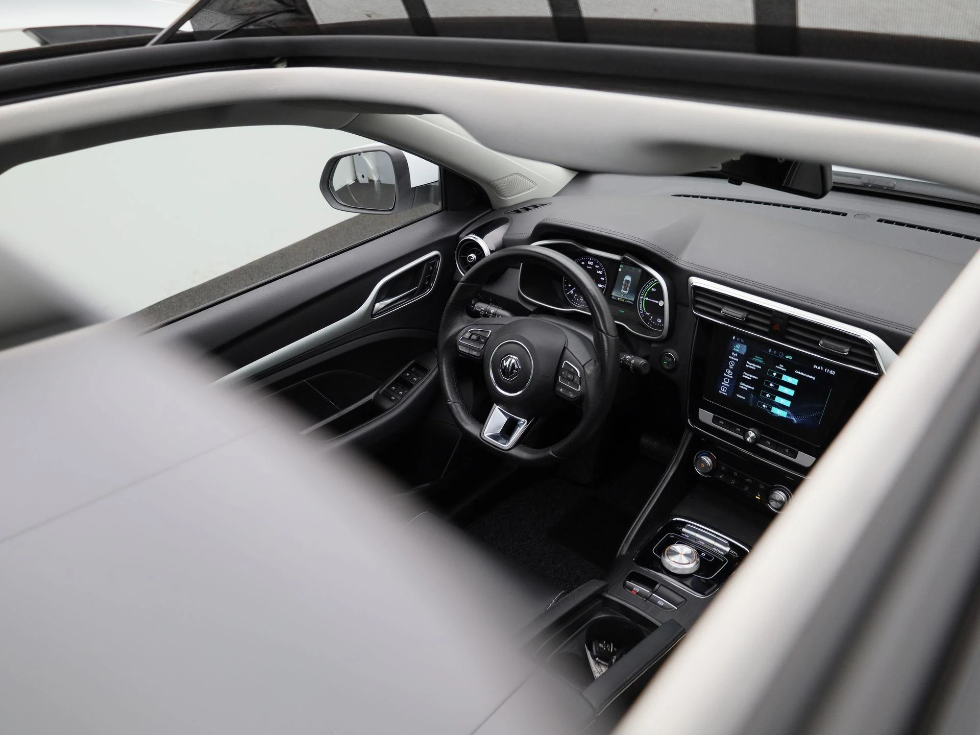 MG-ZS EV-image-36