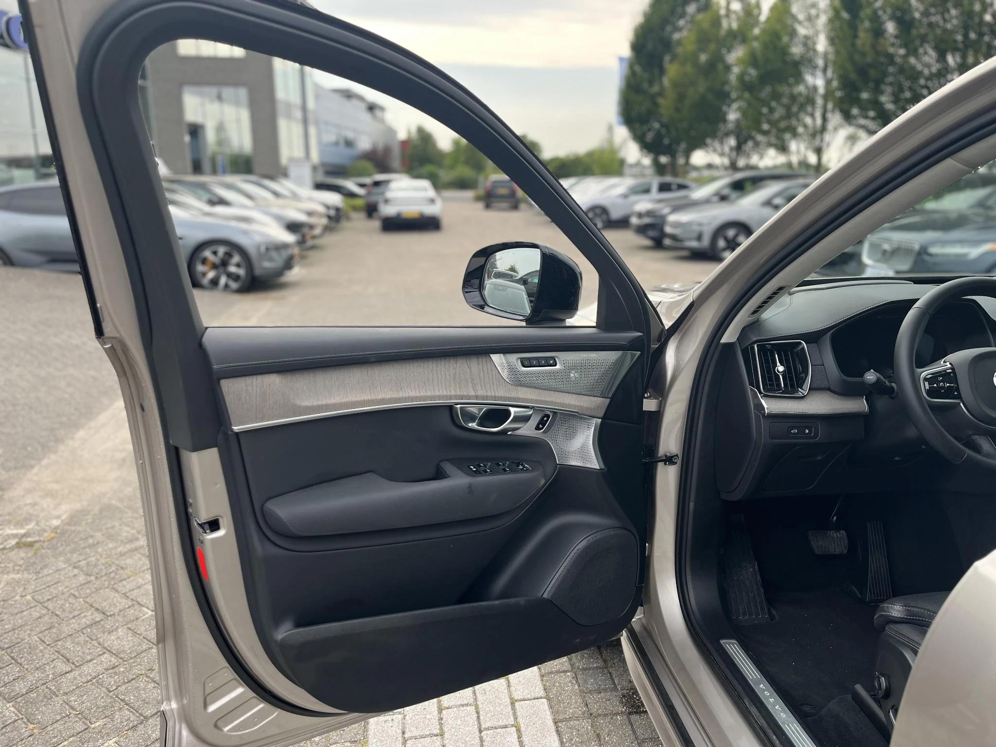 Volvo-XC90-image-5