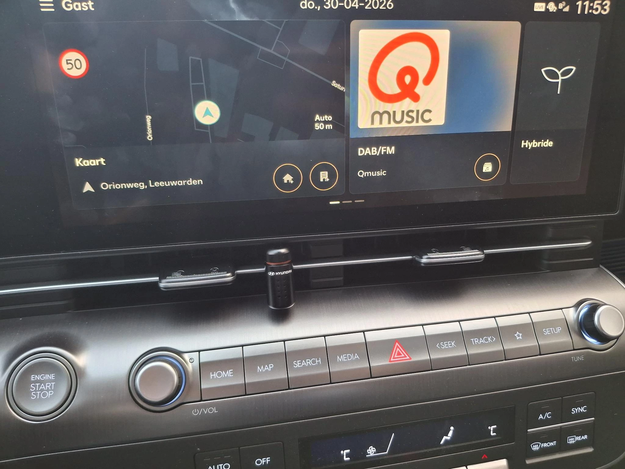 Hyundai Kona 1.6 GDI HEV Premium Sky