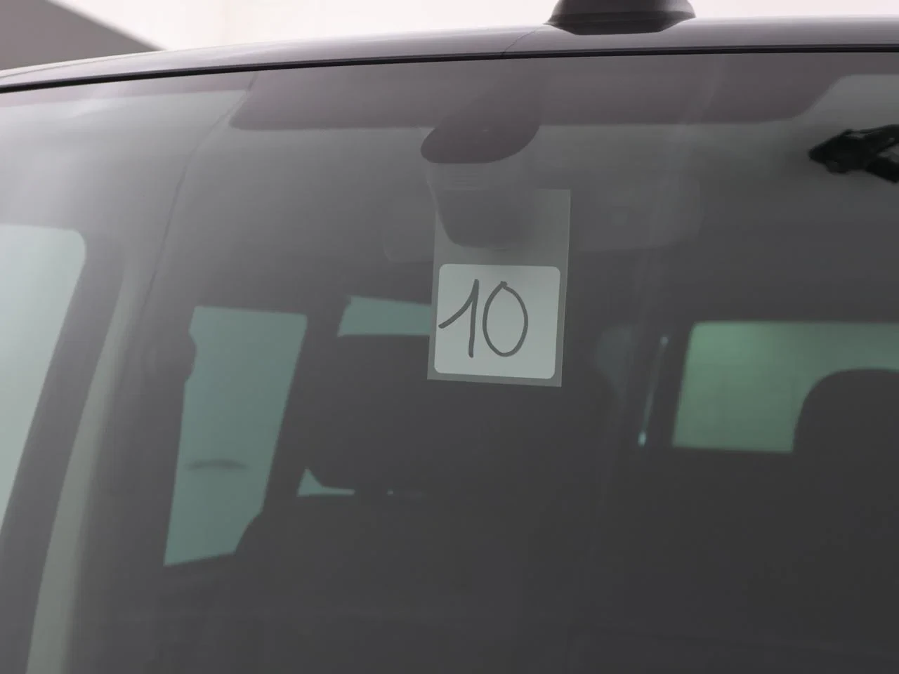 Volkswagen-Transporter-image-29