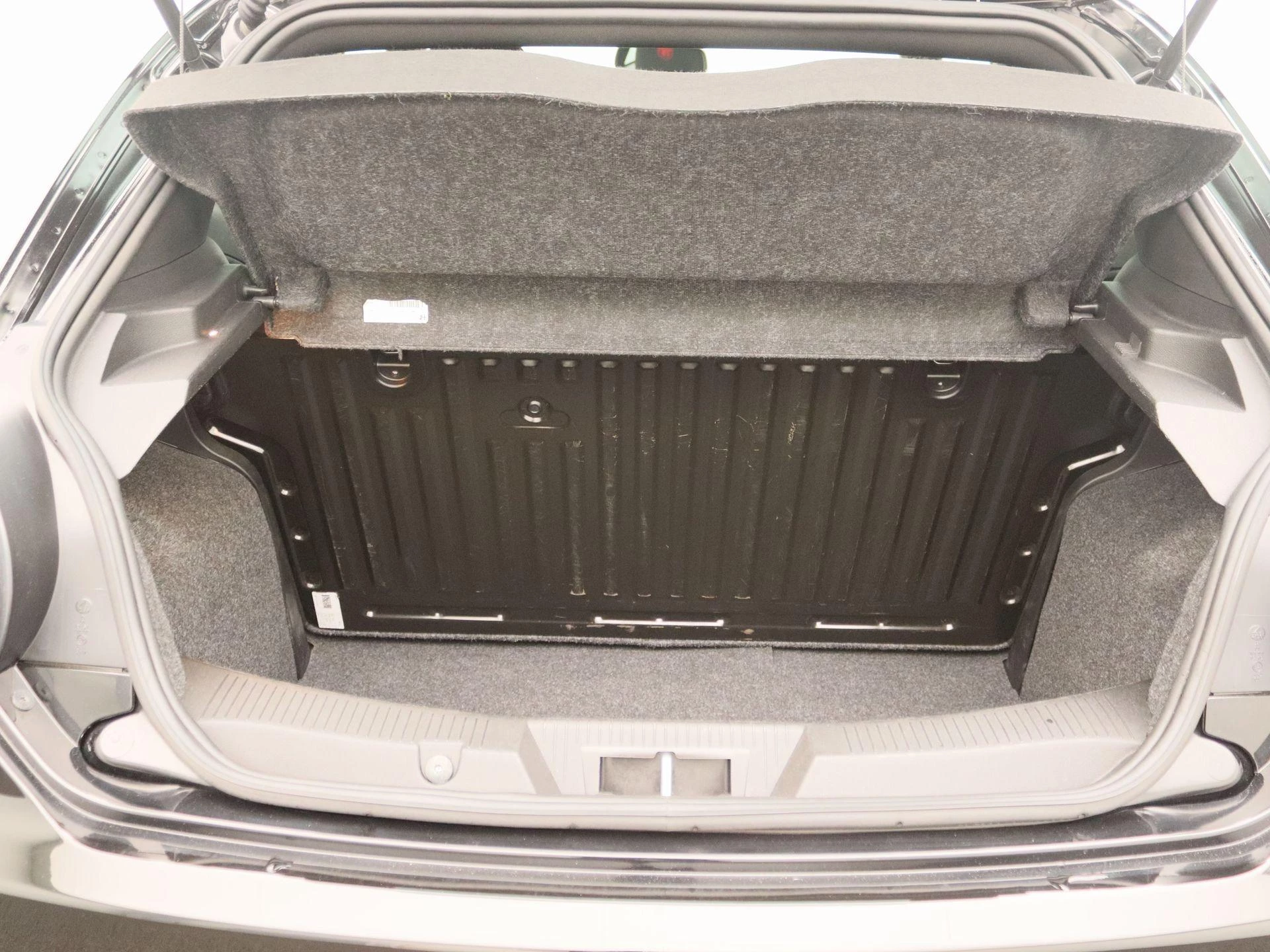 Alfa Romeo-MiTo-image-14