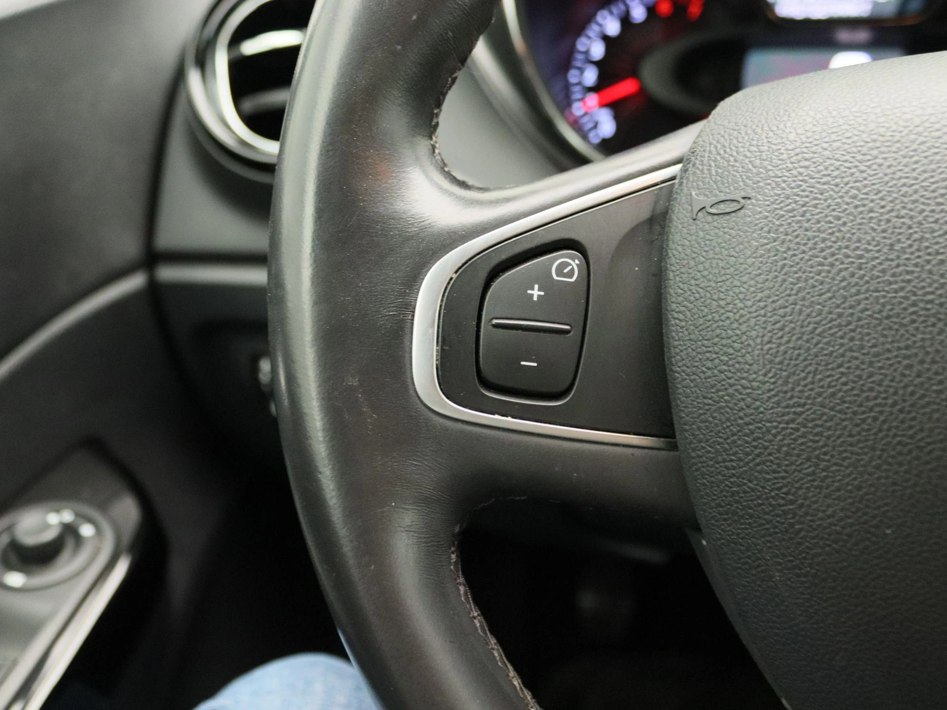 Renault-Captur-image-15