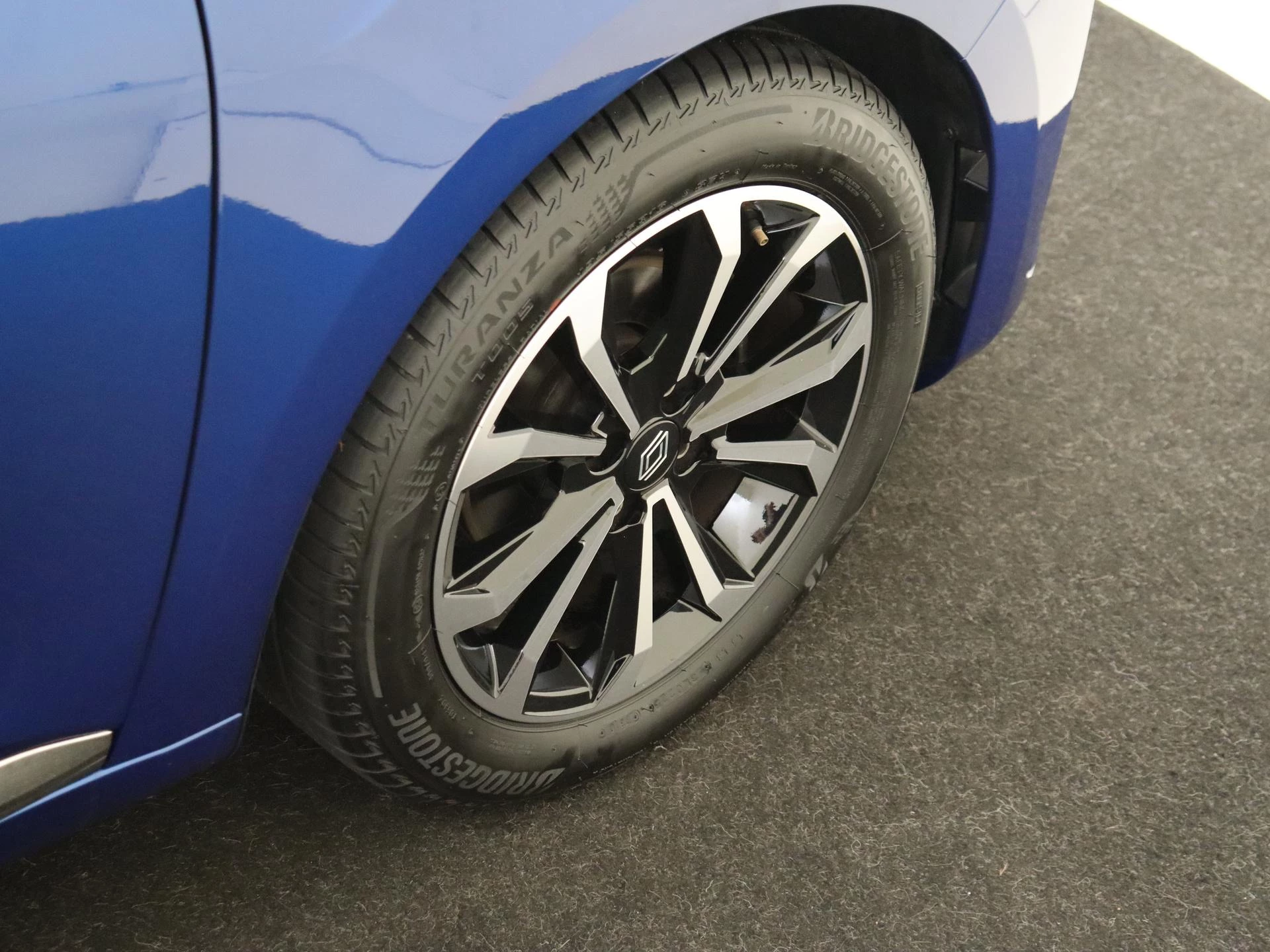 Renault-Clio-image-9