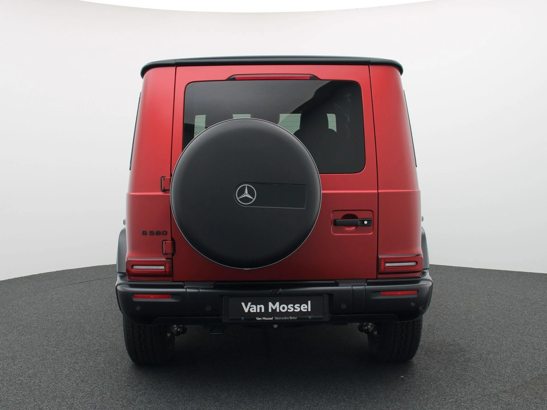 Mercedes-Benz-G-Klasse-image-4