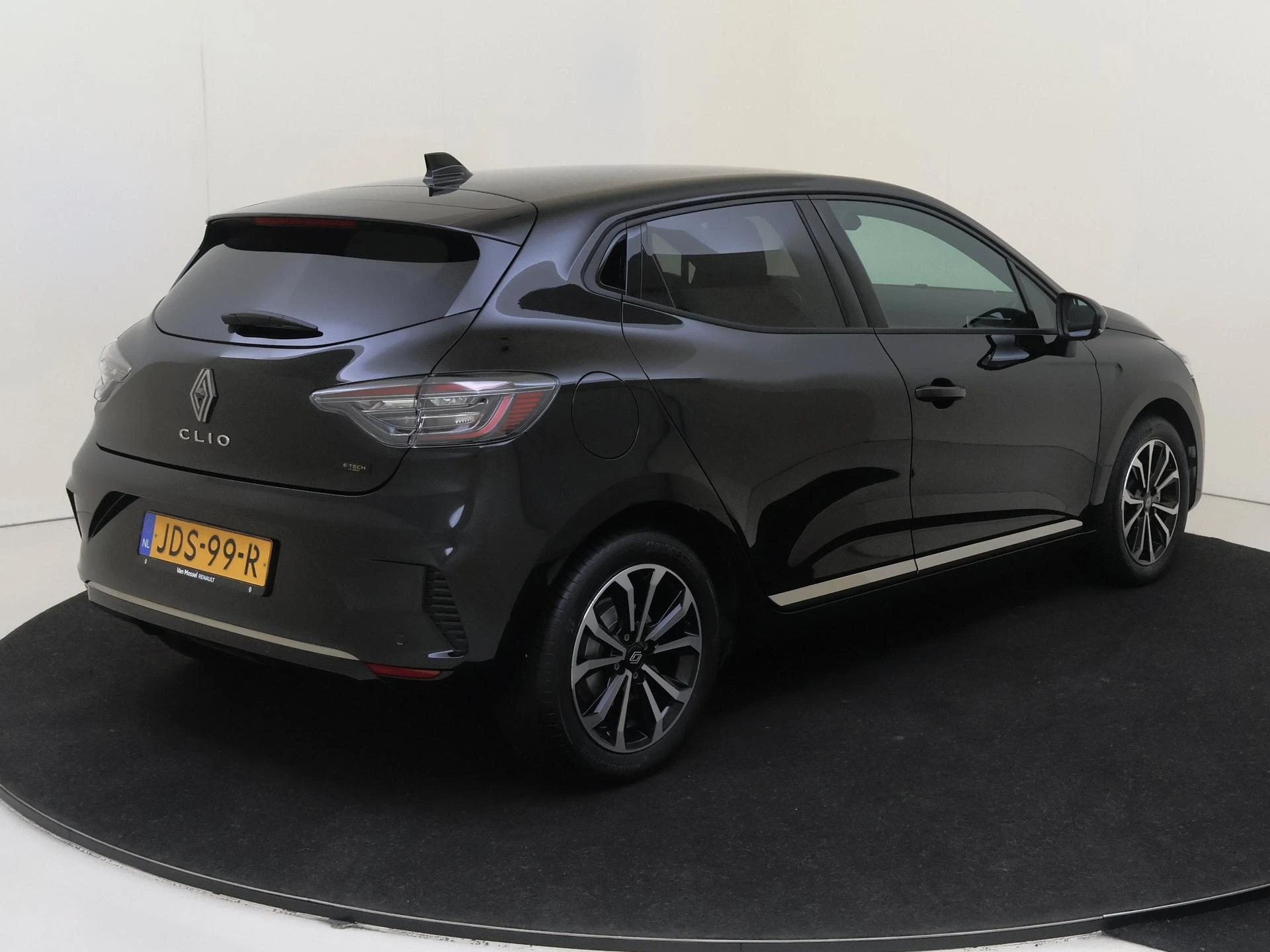 Renault-Clio-image-3