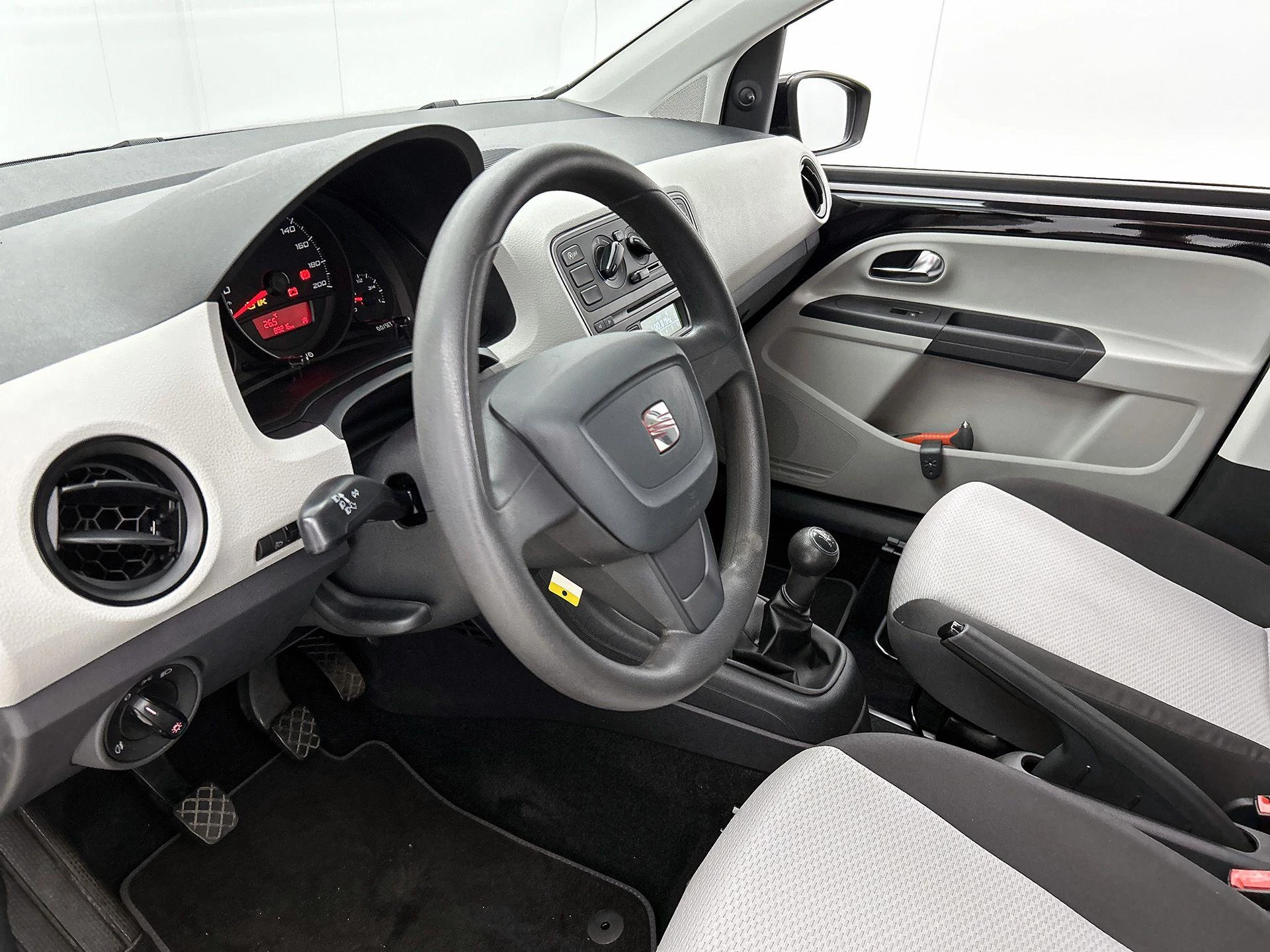 SEAT-Mii-image-10