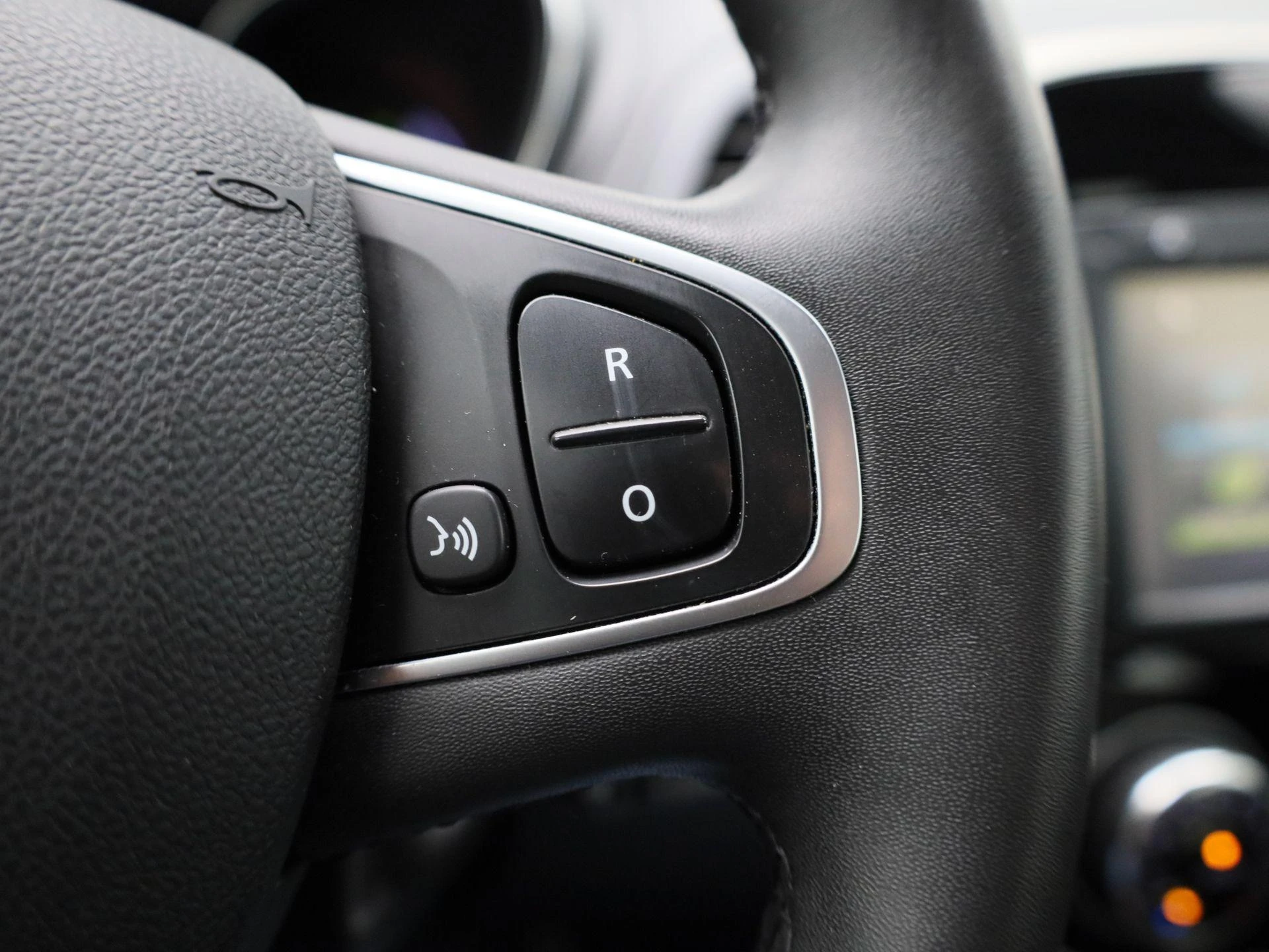 Renault-Captur-image-15