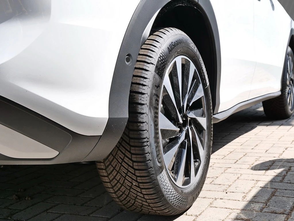 Volkswagen-T-Roc-image-4