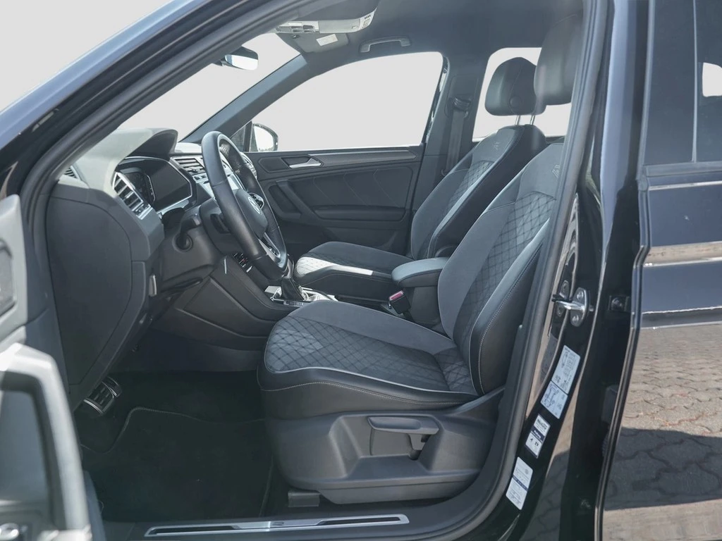 Volkswagen-Tiguan-image-16